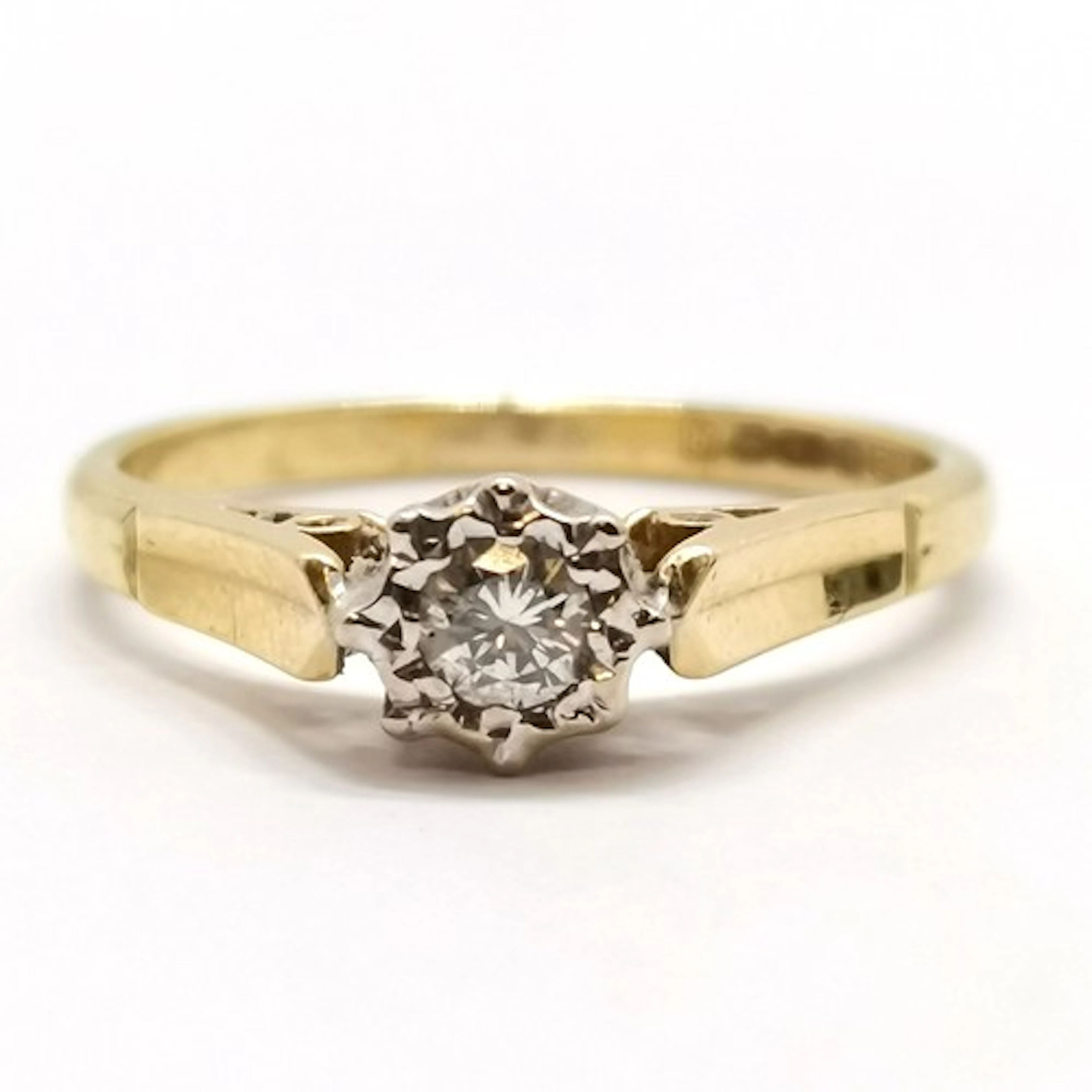 18ct hallmarked gold diamond solitaire ring - size L½ & 2.5g...
