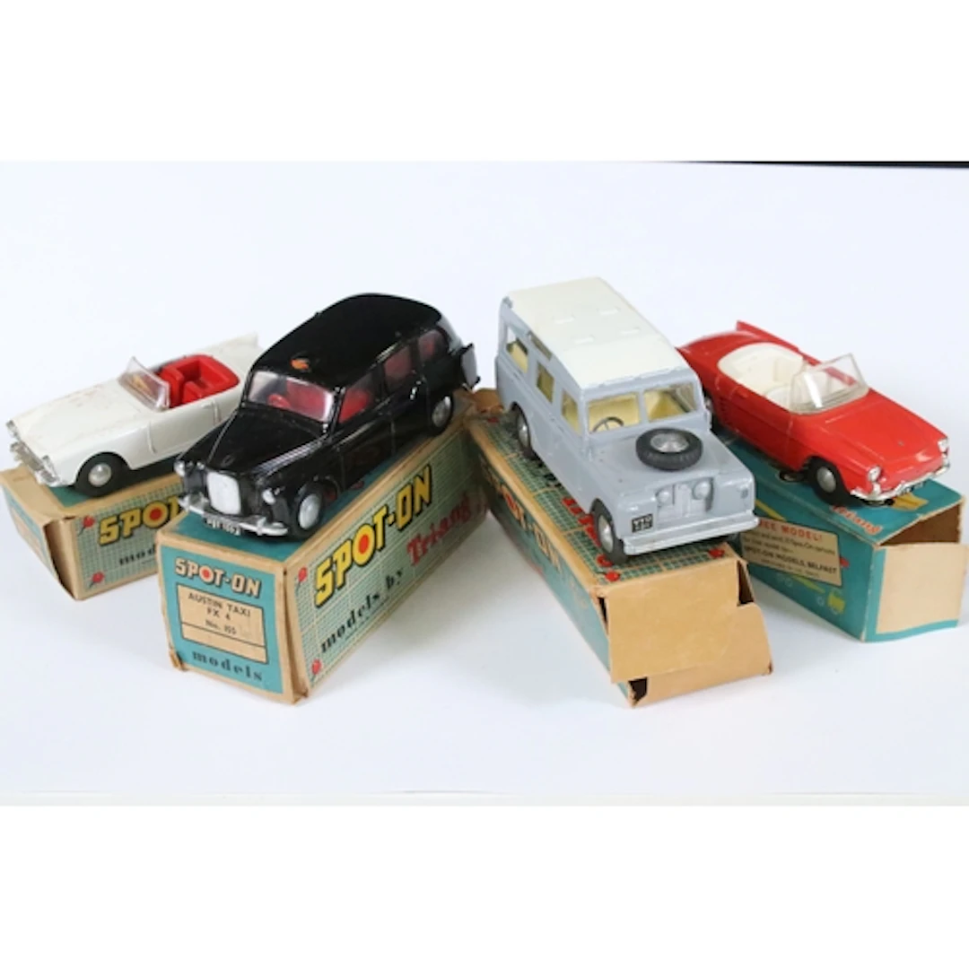 Four boxed Triang Spot On diecast models to include 155 Aust...