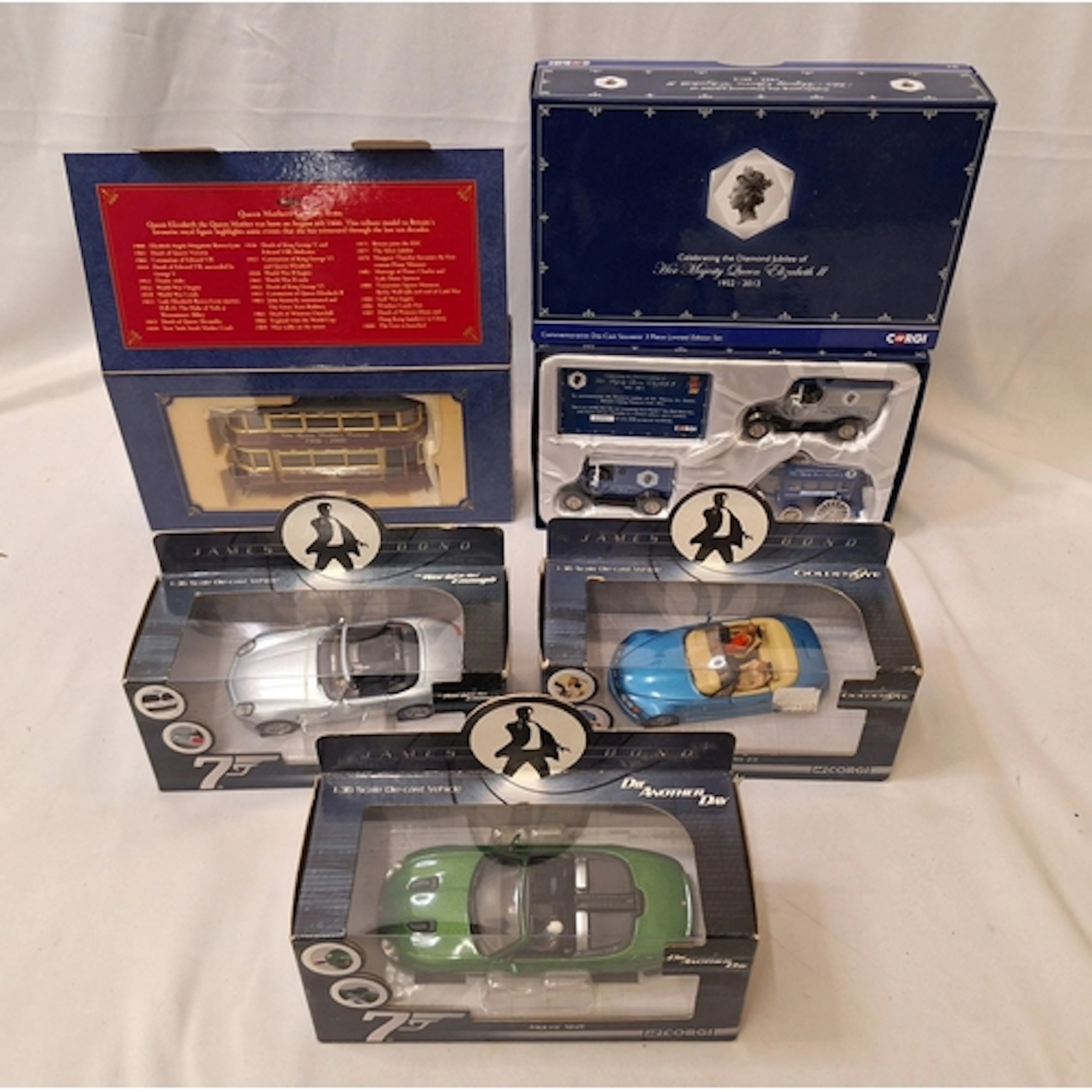 5 Corgi Cars relating to Queen Elizabeth II & 3 James Bond C...