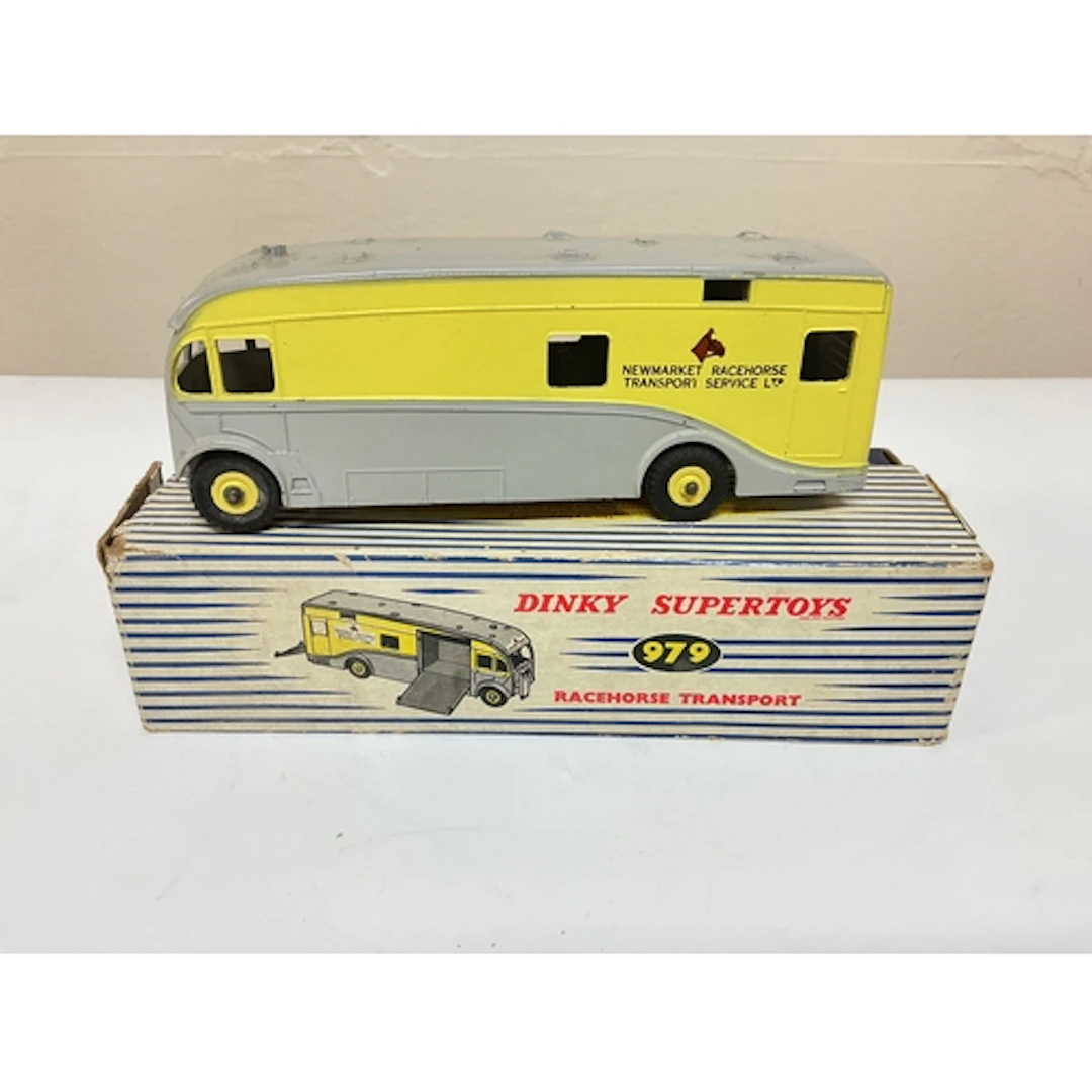 A Boxed Dinky Racehorse Transport #979.