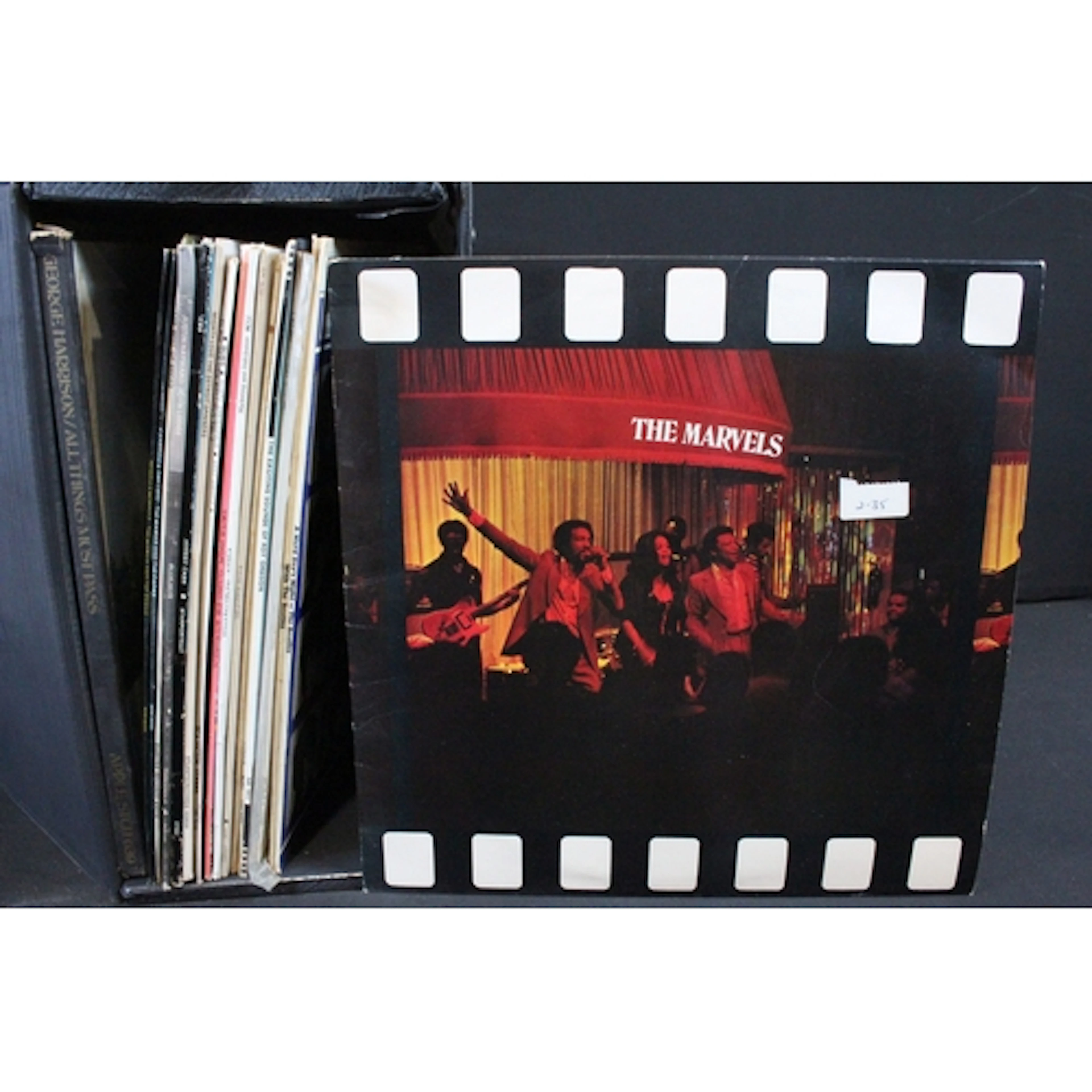 Vinyl - 18 Rock & Pop LPs and 2 12" to include The Marvels (...
