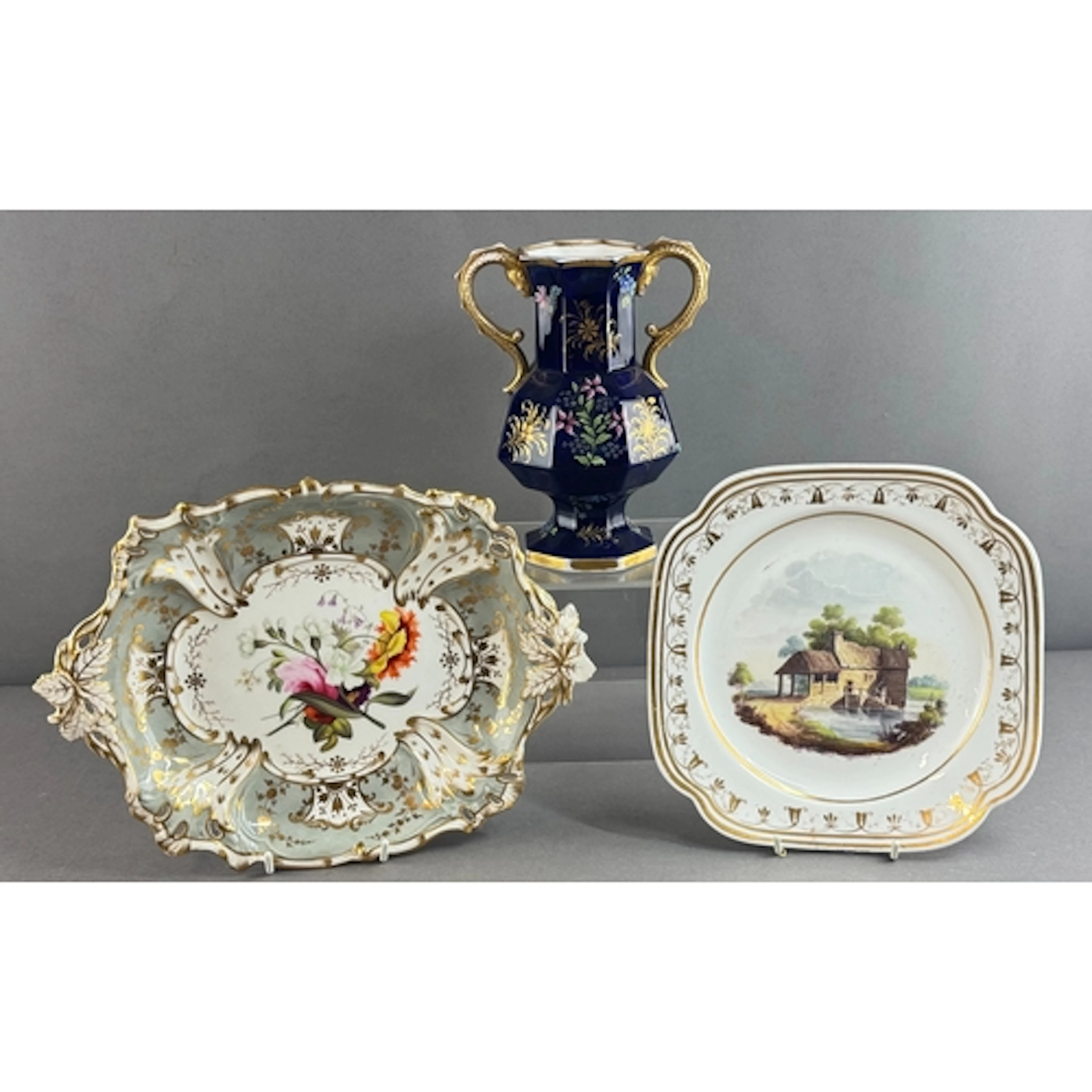A Ridgway porcelain dessert dish, c.1820, painted with a flo...