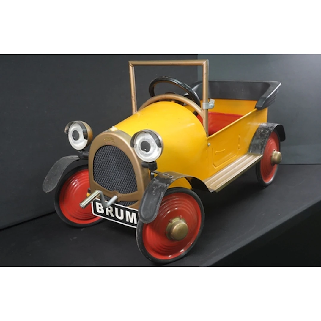 Ragdoll Brum metal vintage child's pedal car, in original ye...