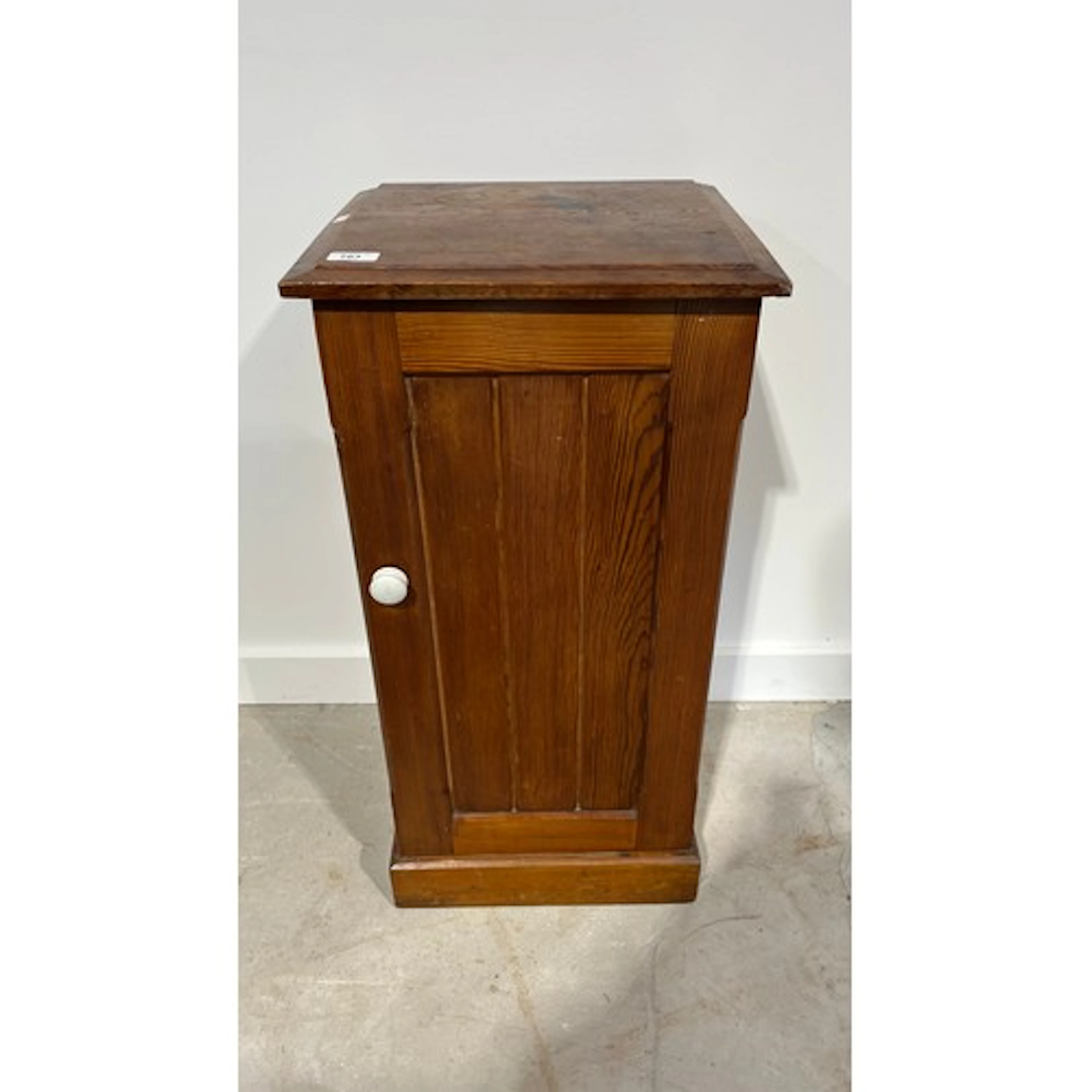 Pine pot cupboard, 77cm x 38cm.