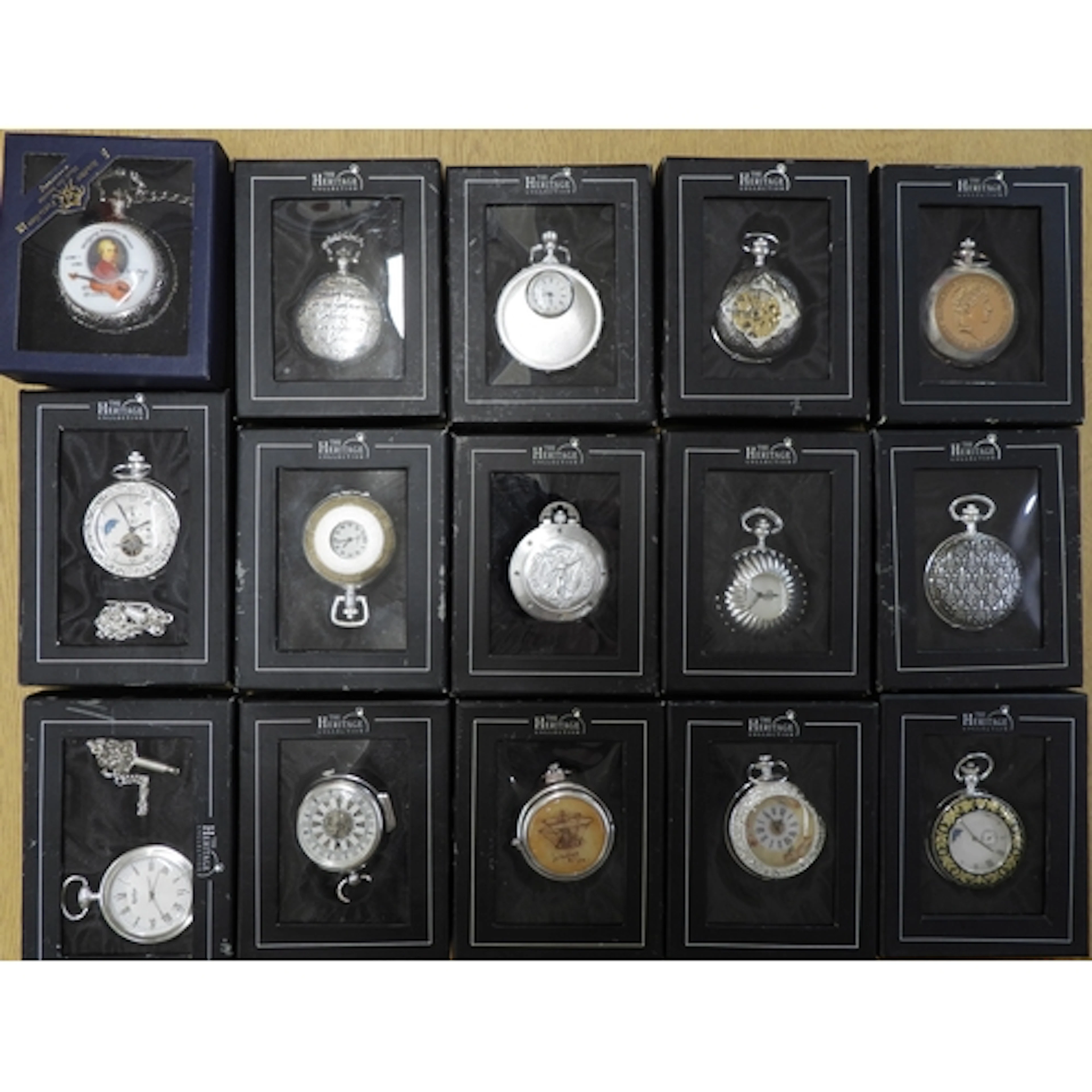 A collection of modern 'The Heritage Collection' silver plat...