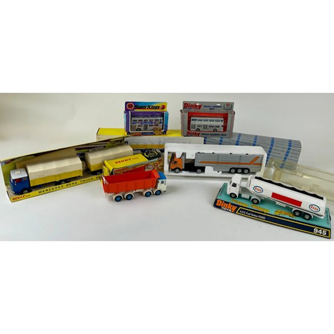 Dinky Toys - No. 917 Mercedes truck & trailer, comprising bl...
