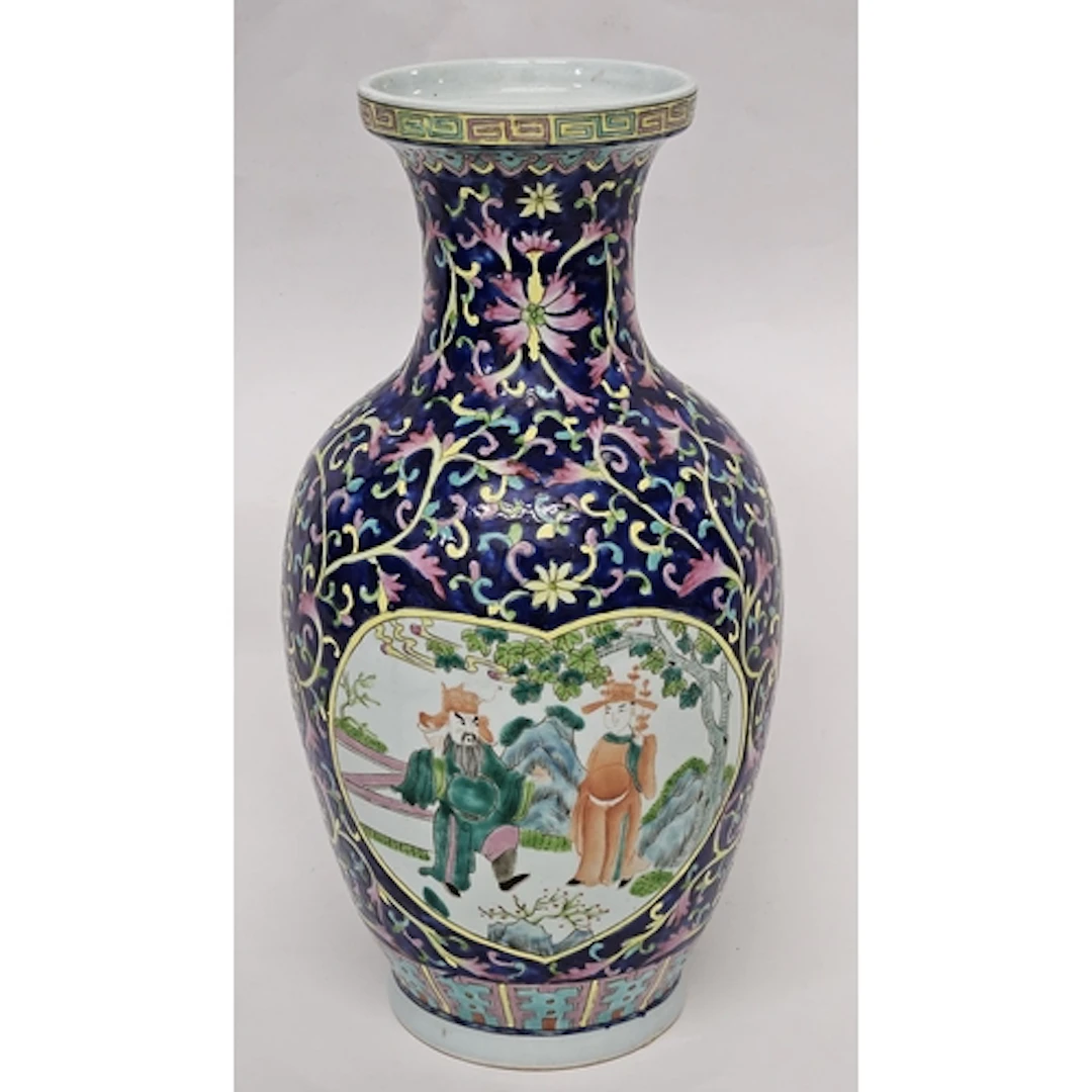 Chinese Famille Rose Porcelain Vase decorated with panels of...