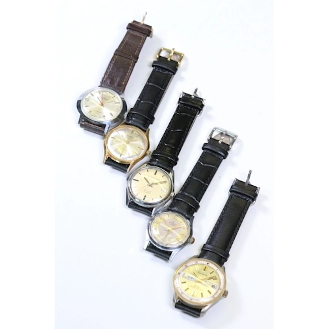 A collection of five vintage gents wrist watches to include ...