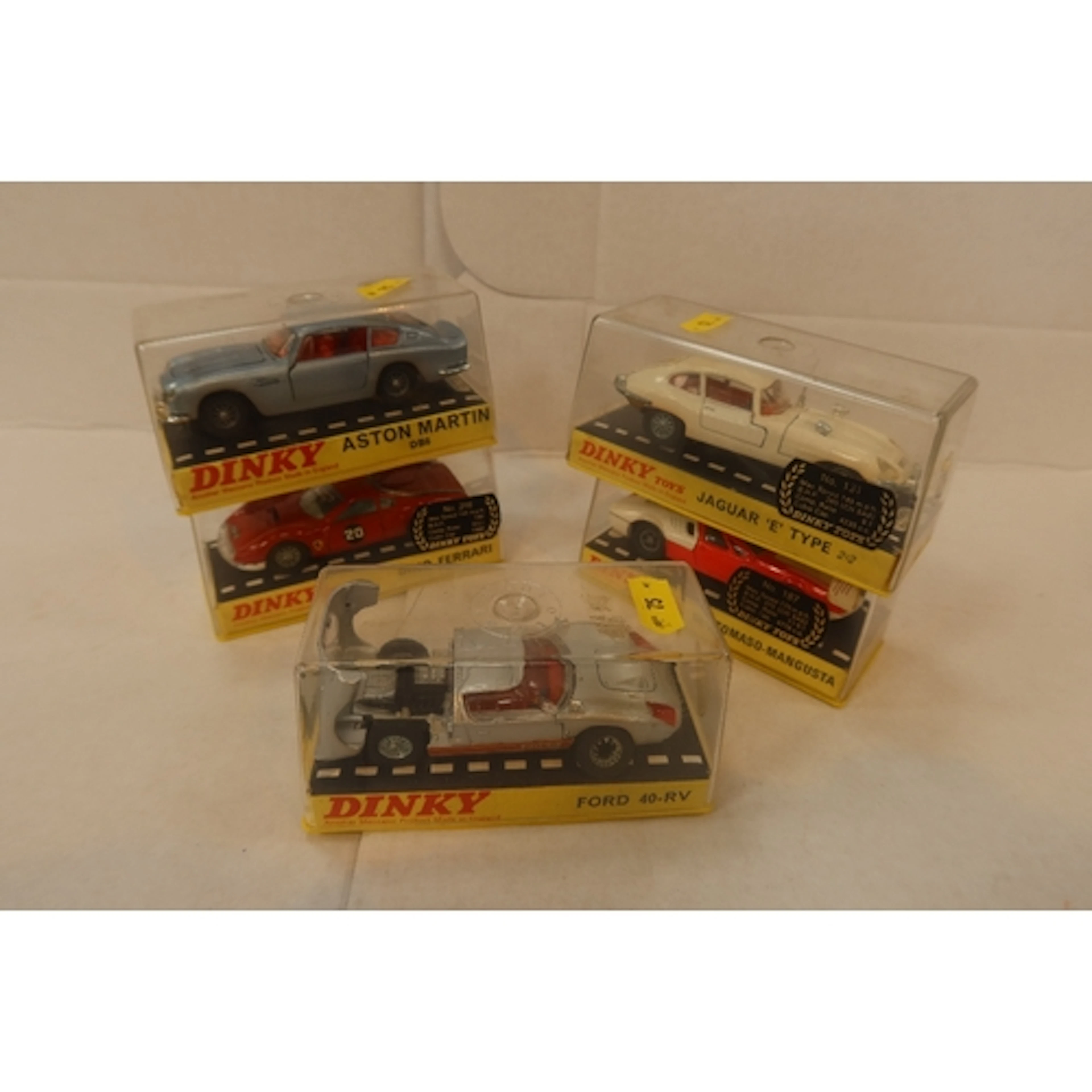 Dinky Ford 40 Aston Martin DB6 E Type Dino Ferrari De Temas...