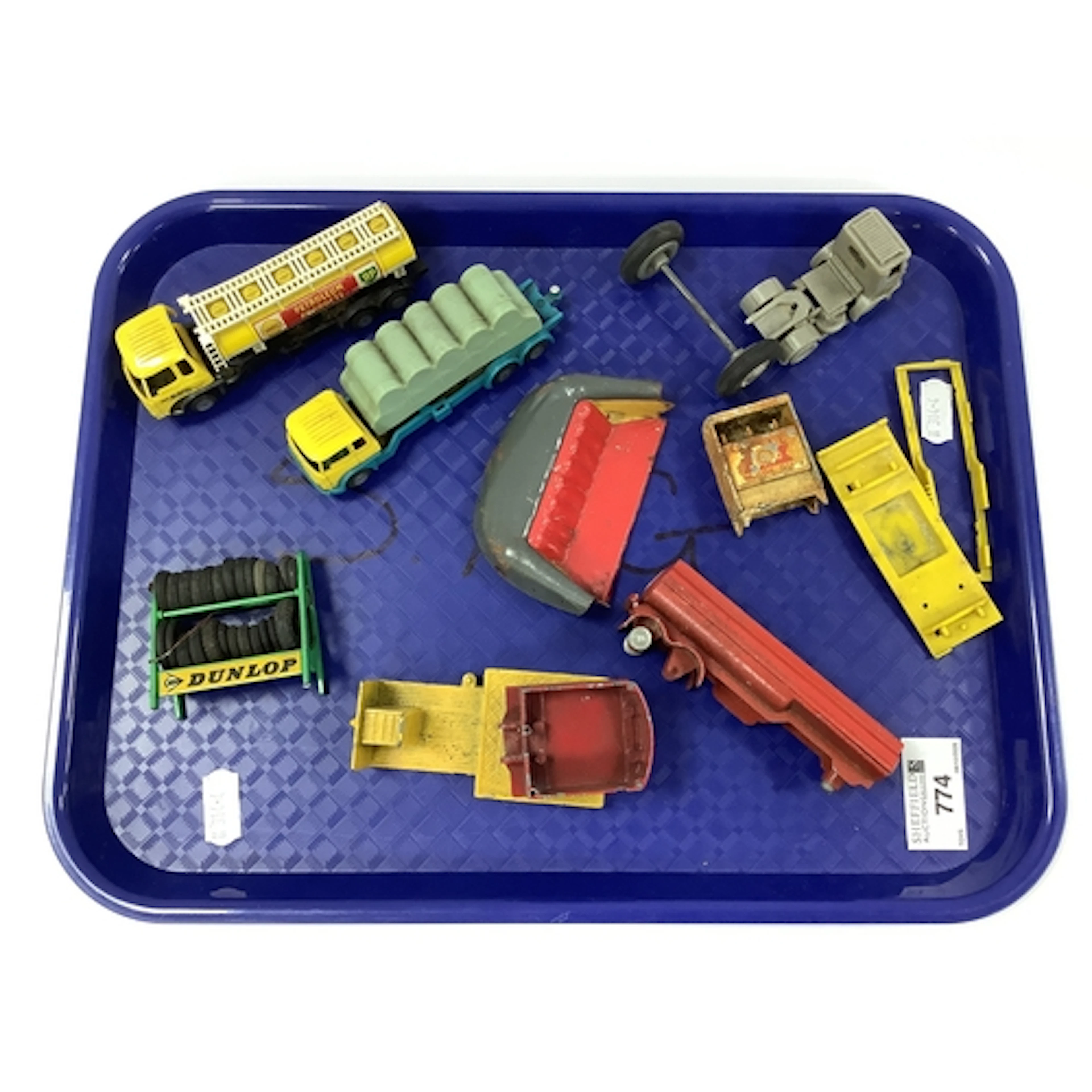 A small quantity of diecast and Minic Motorways to include D...