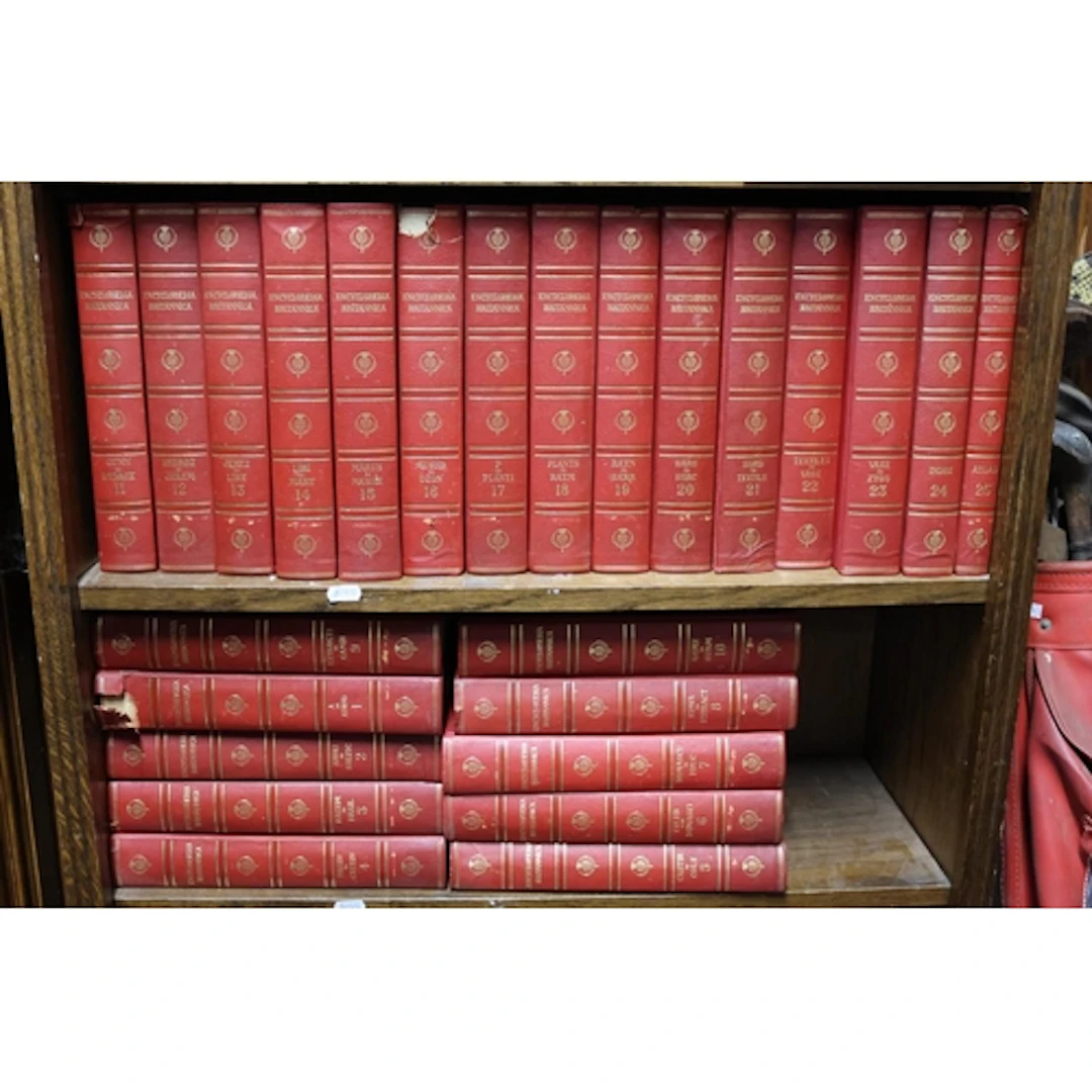 Encyclopaedia Britannica red leather bound, 35 volume set.