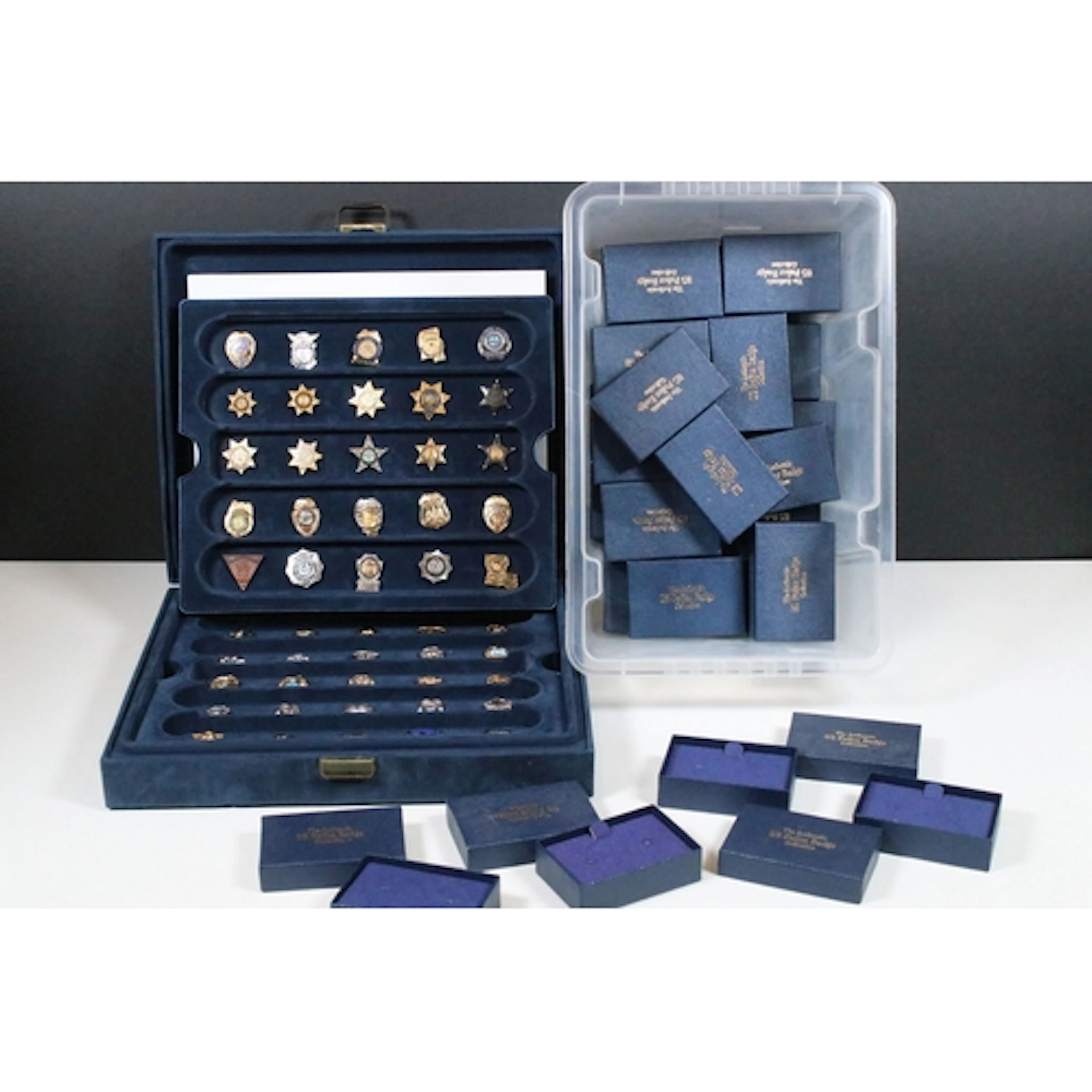 A large collection of United States of America collectable p...