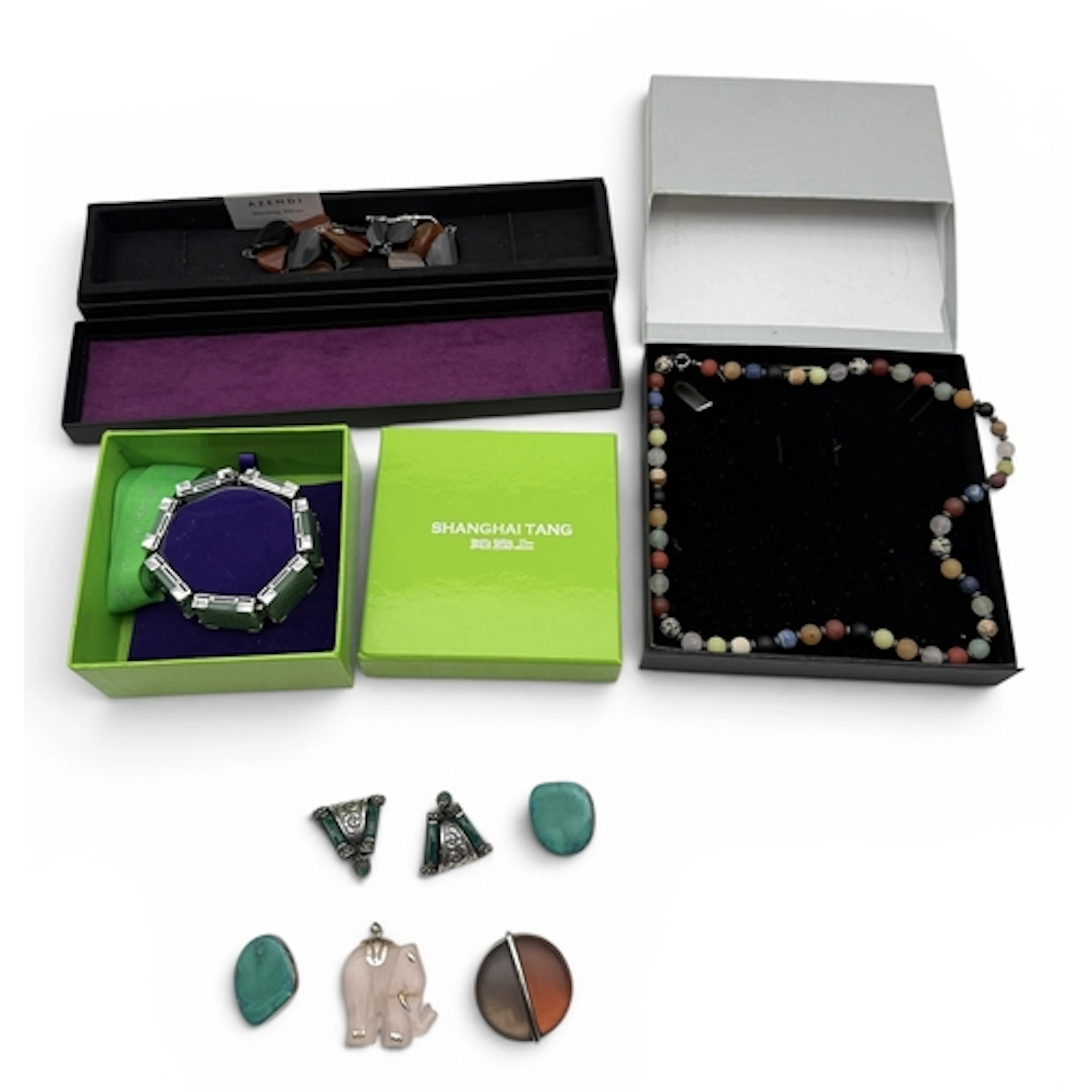 SILVER JEWELLERY TO INCLUDE: A SILVER AND STONE CIRCULAR BRO...