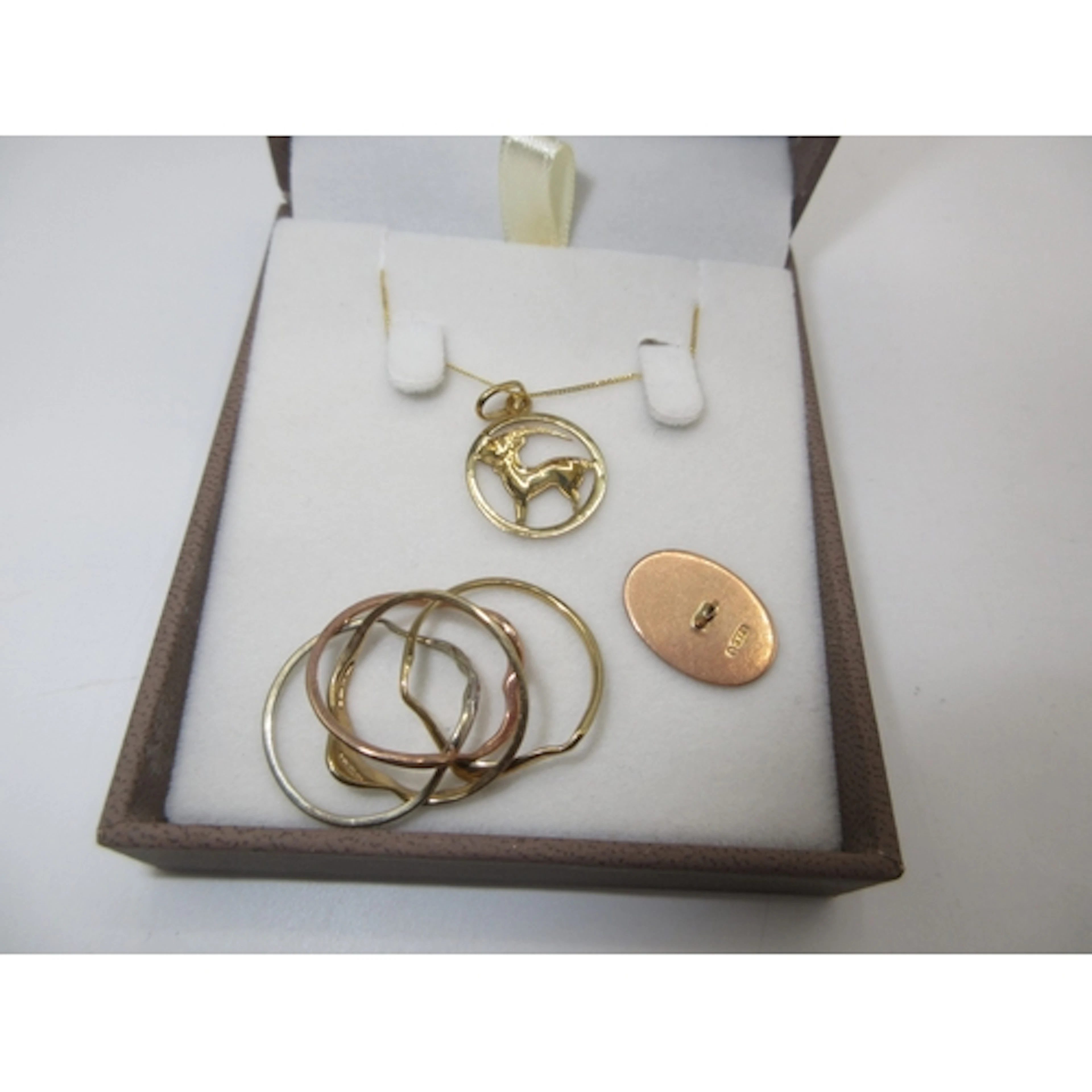 9ct Gold Dog Pendant with Chain, 9ct Gold Puzzle Ring and a ...