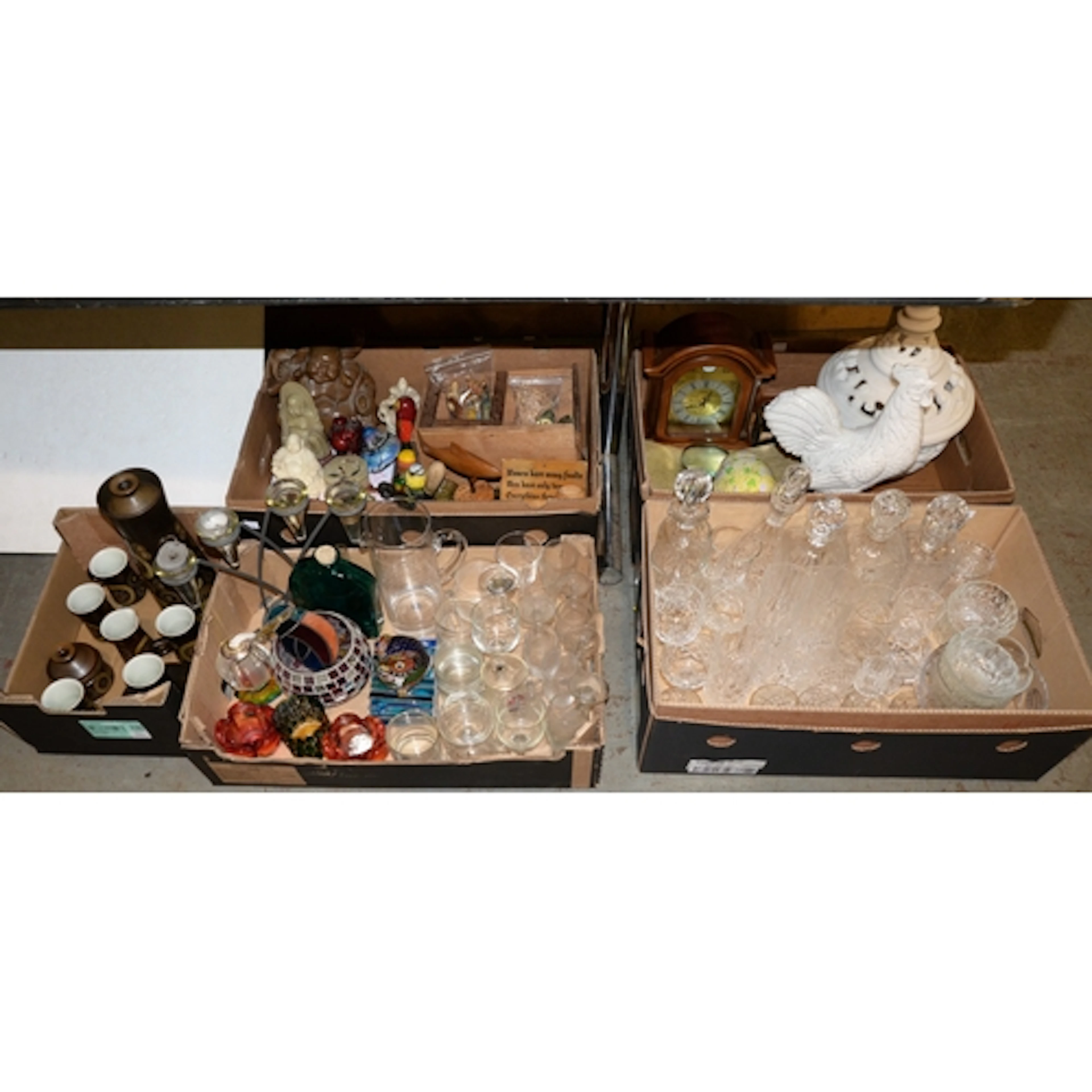 Miscellaneous items, to include a Denby Arabesque part coffe...