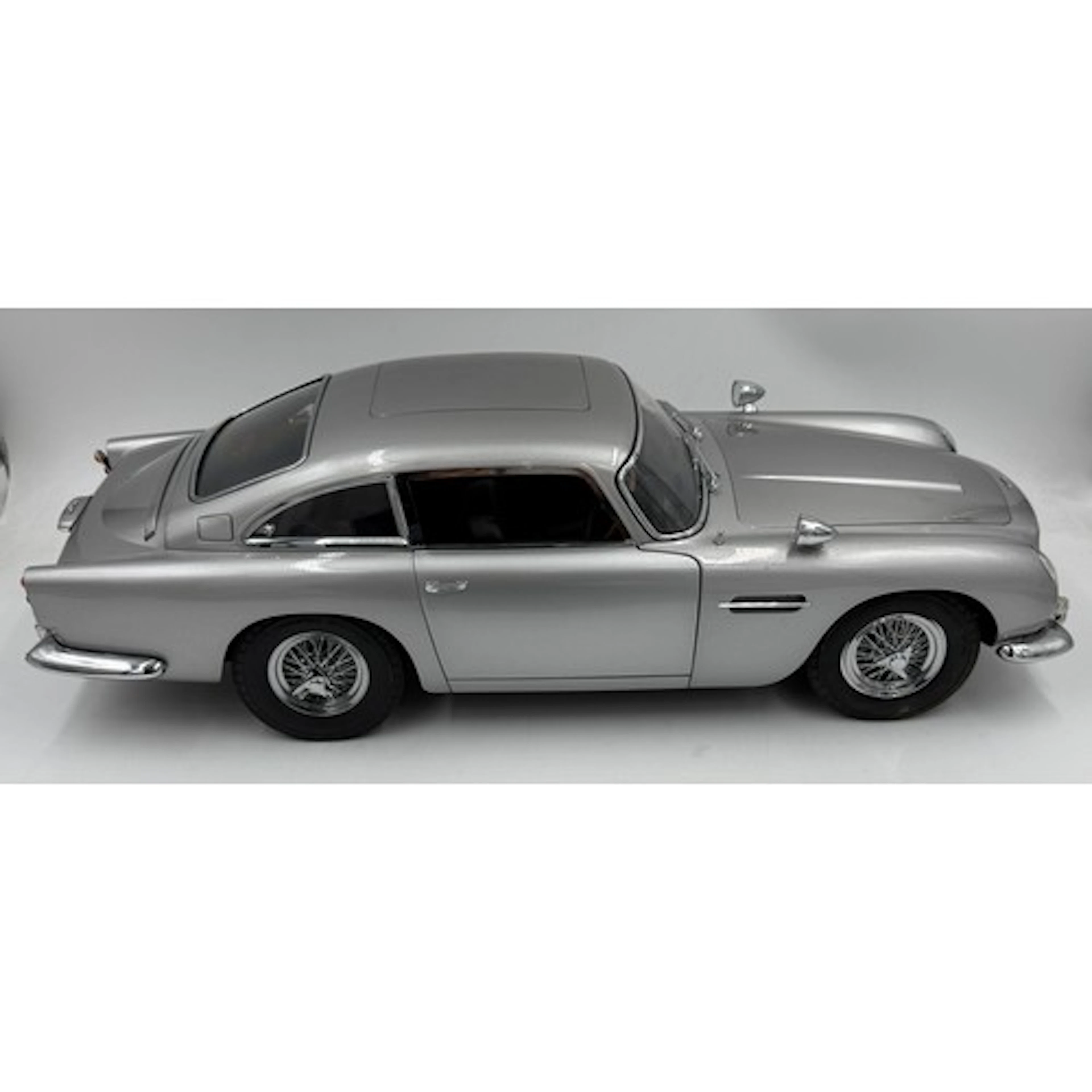 James Bond's Aston Martin Superleggera heavy scale model, f...