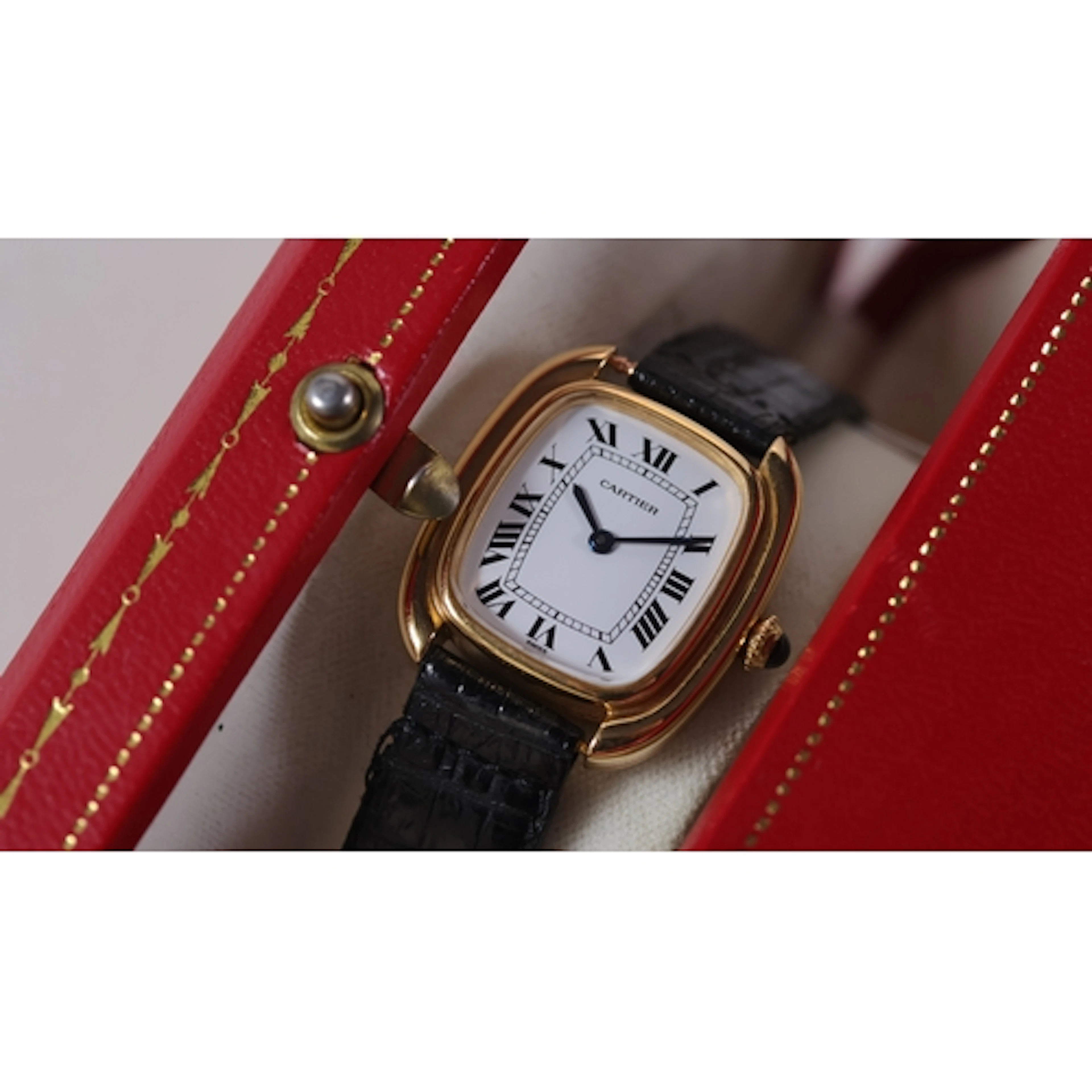 Brand: Cartier Model Name: Gondole Reference: 78079 Movement...