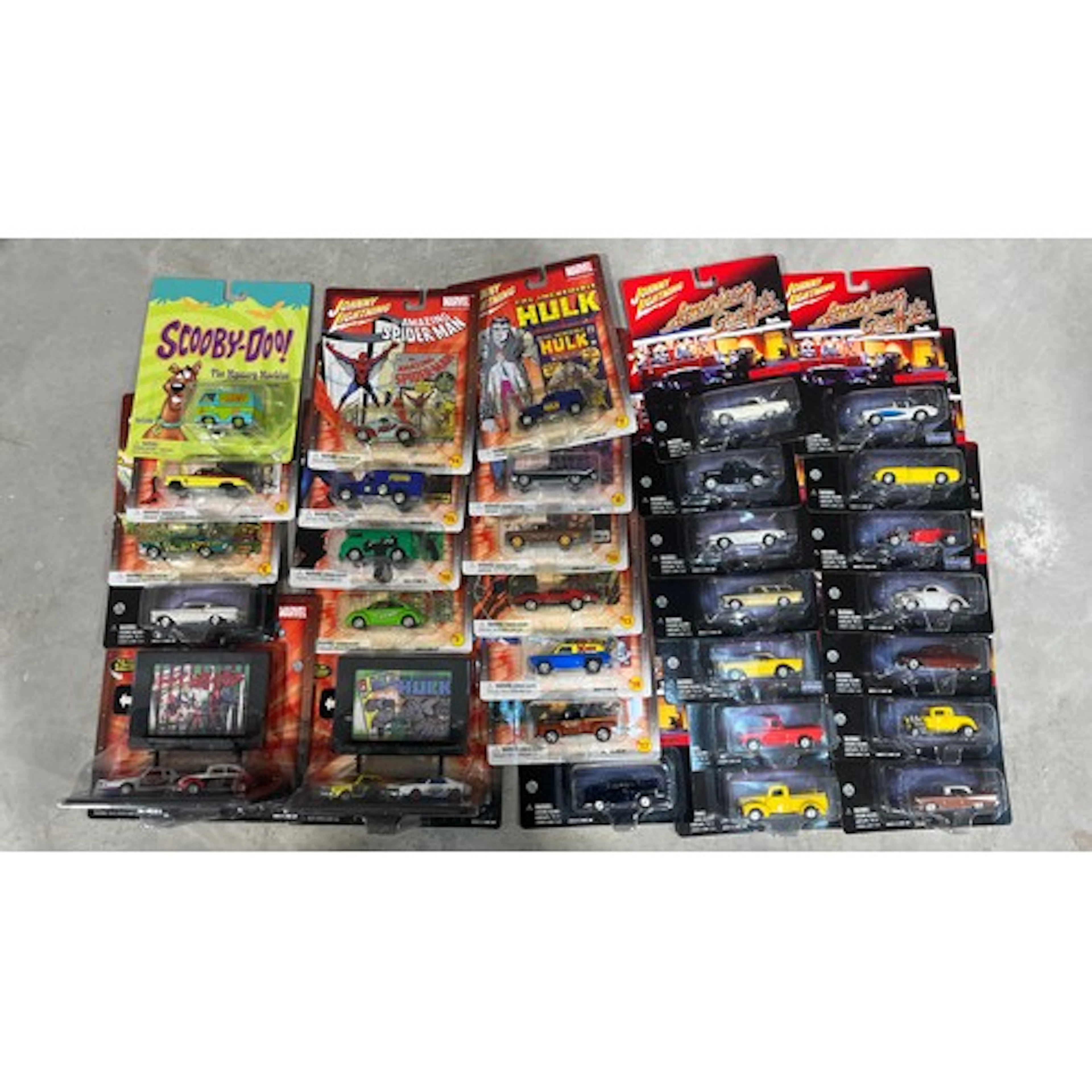 31 Johnny Lightning models to include Marvel Hulk, Spider-Ma...