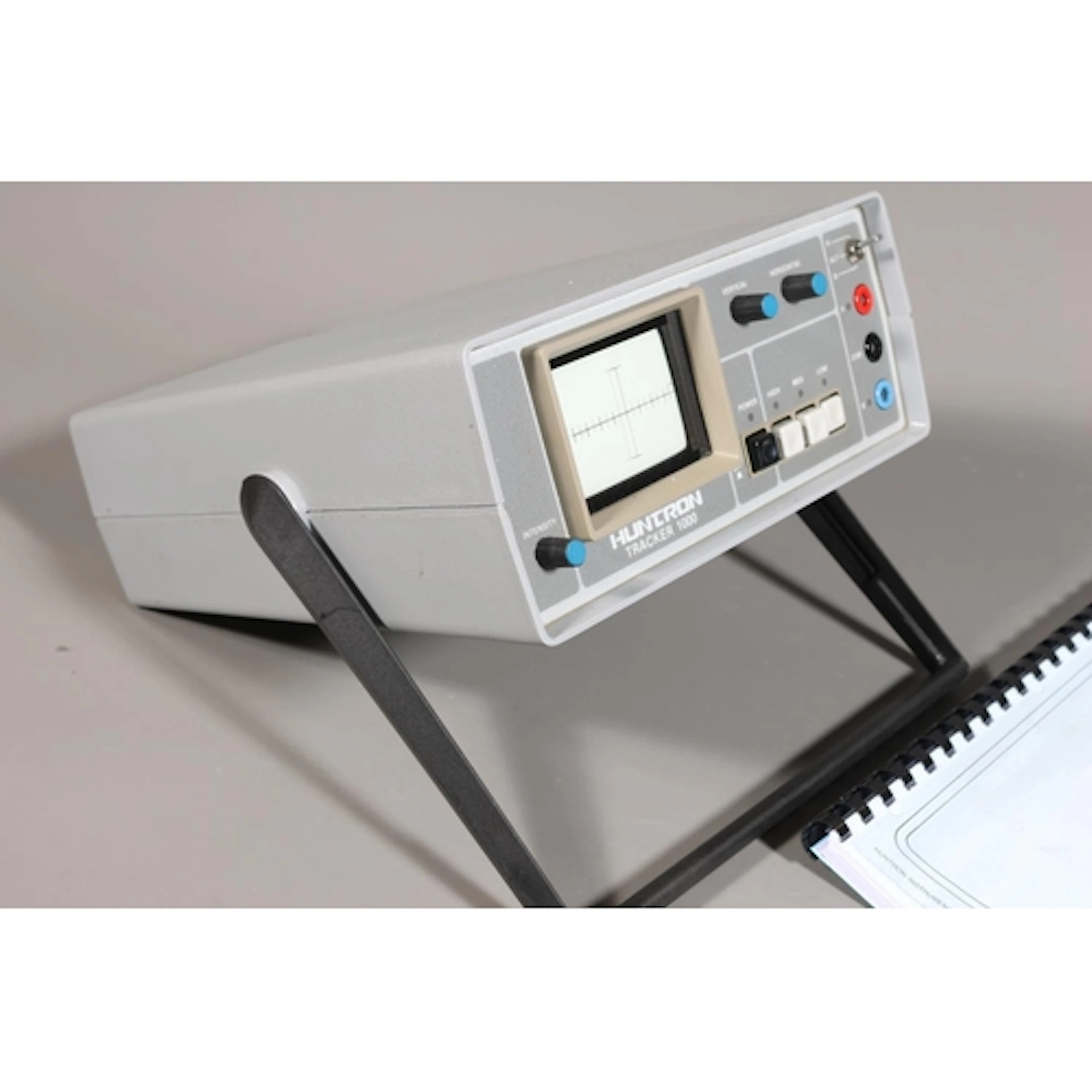 Huntron Tracker 1000 electrical circuit fault locator with I...