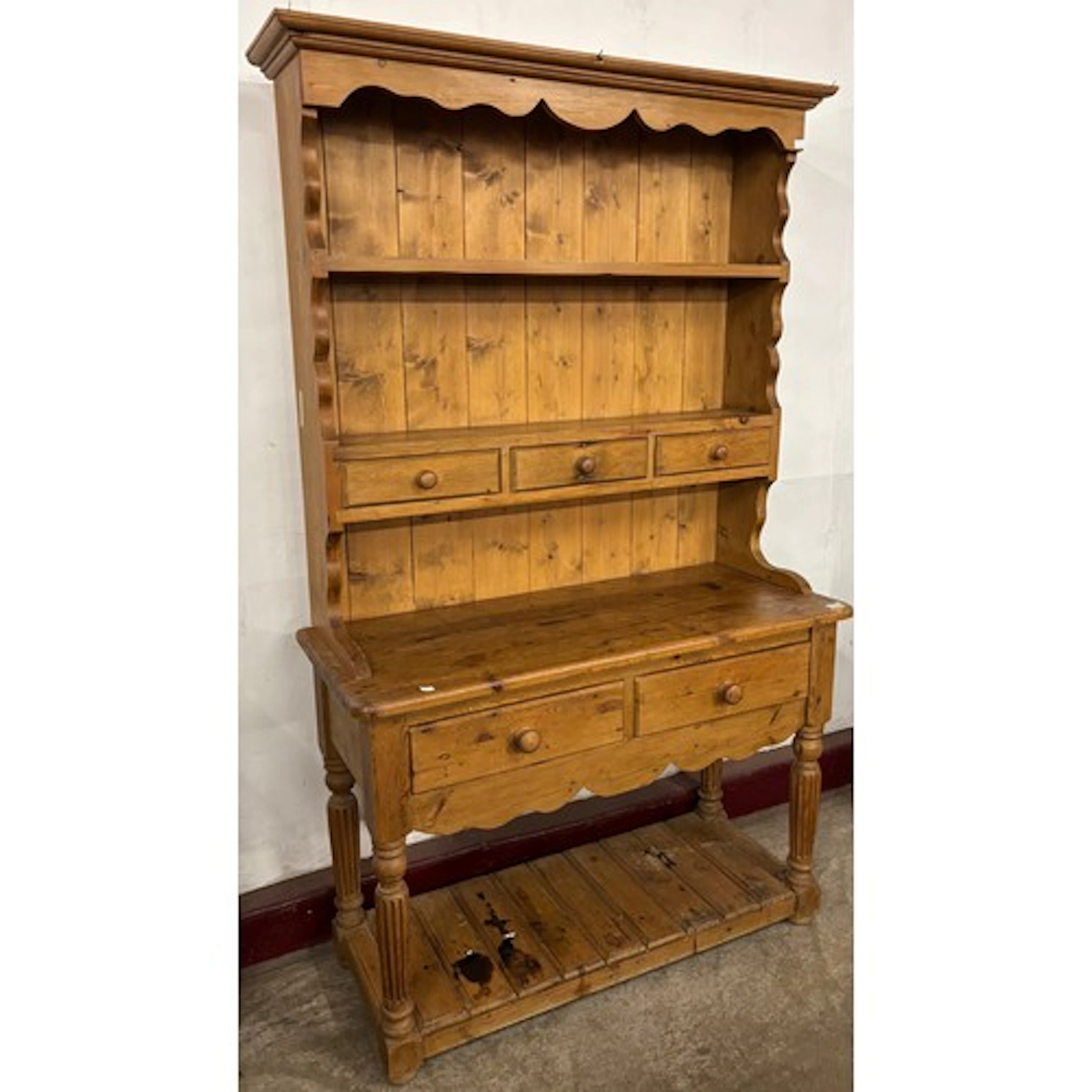 A Victorian style pine dresser