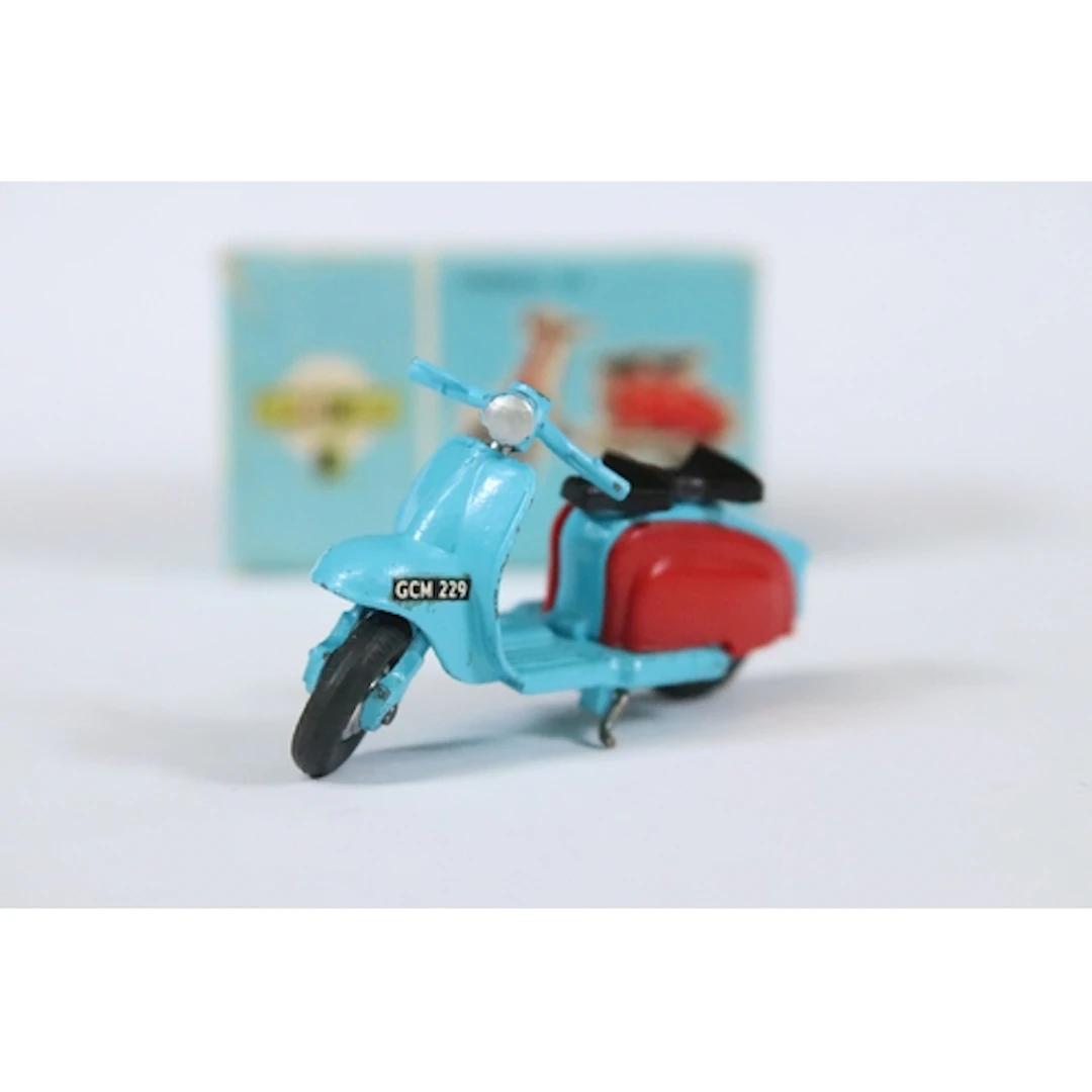 Boxed Triang Spot On 229 Lambretta Scooter diecast model in ...