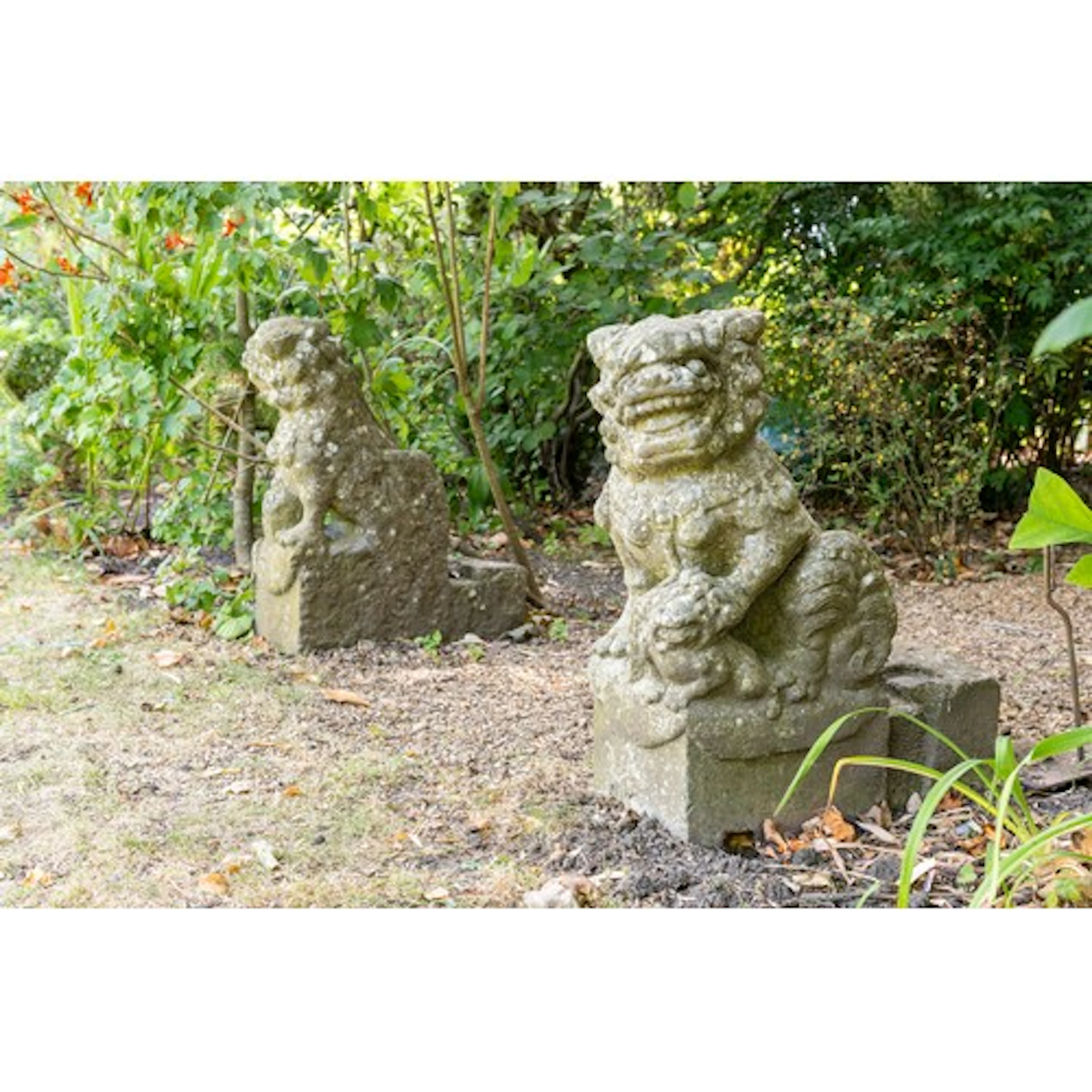 A PAIR OF LARGE CARVED MARBLE BUDDHIST LIONS QING DYNASTY (...
