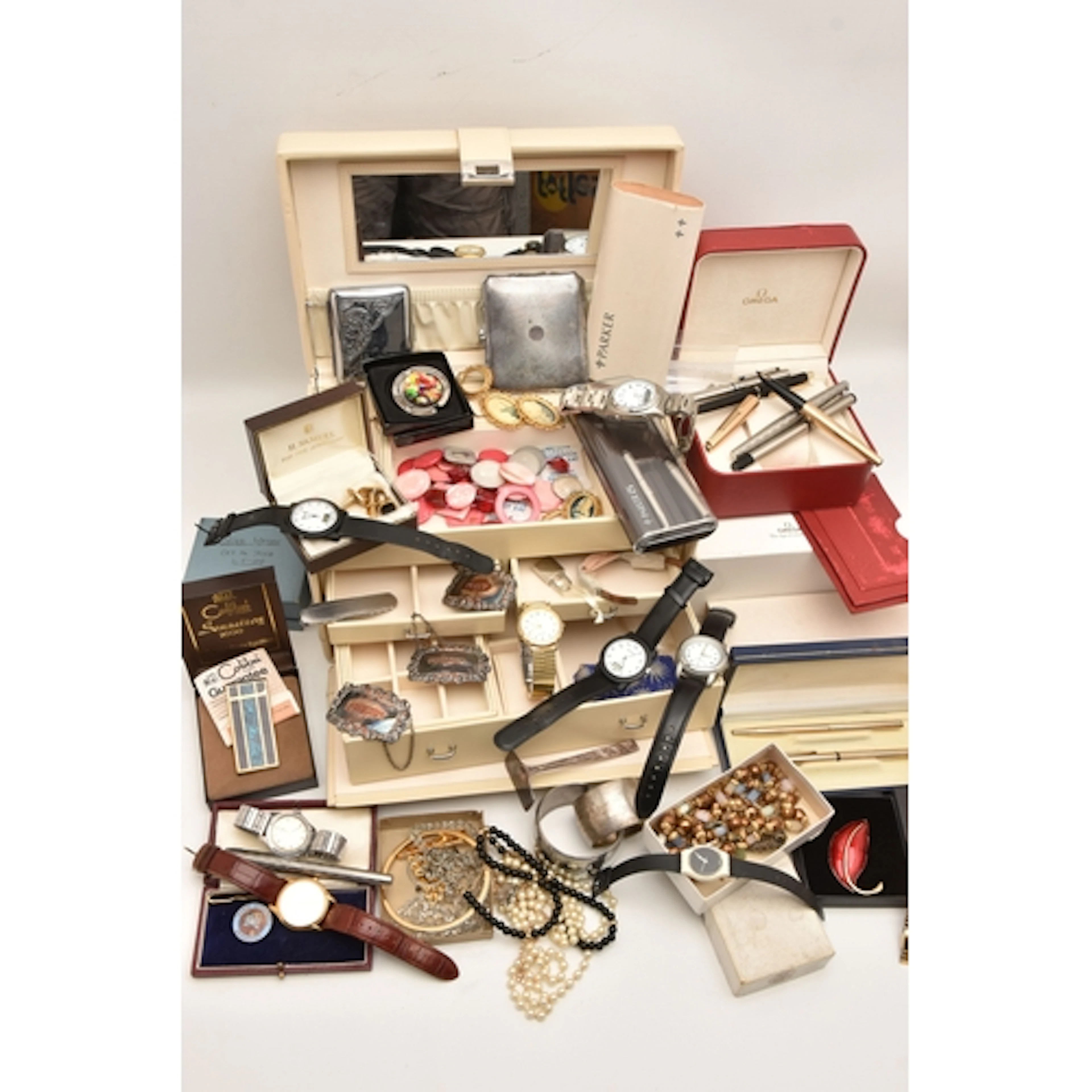 A BOX OF ASSORTED ITEMS, to a boxed 'Colibri' lighter, inclu...