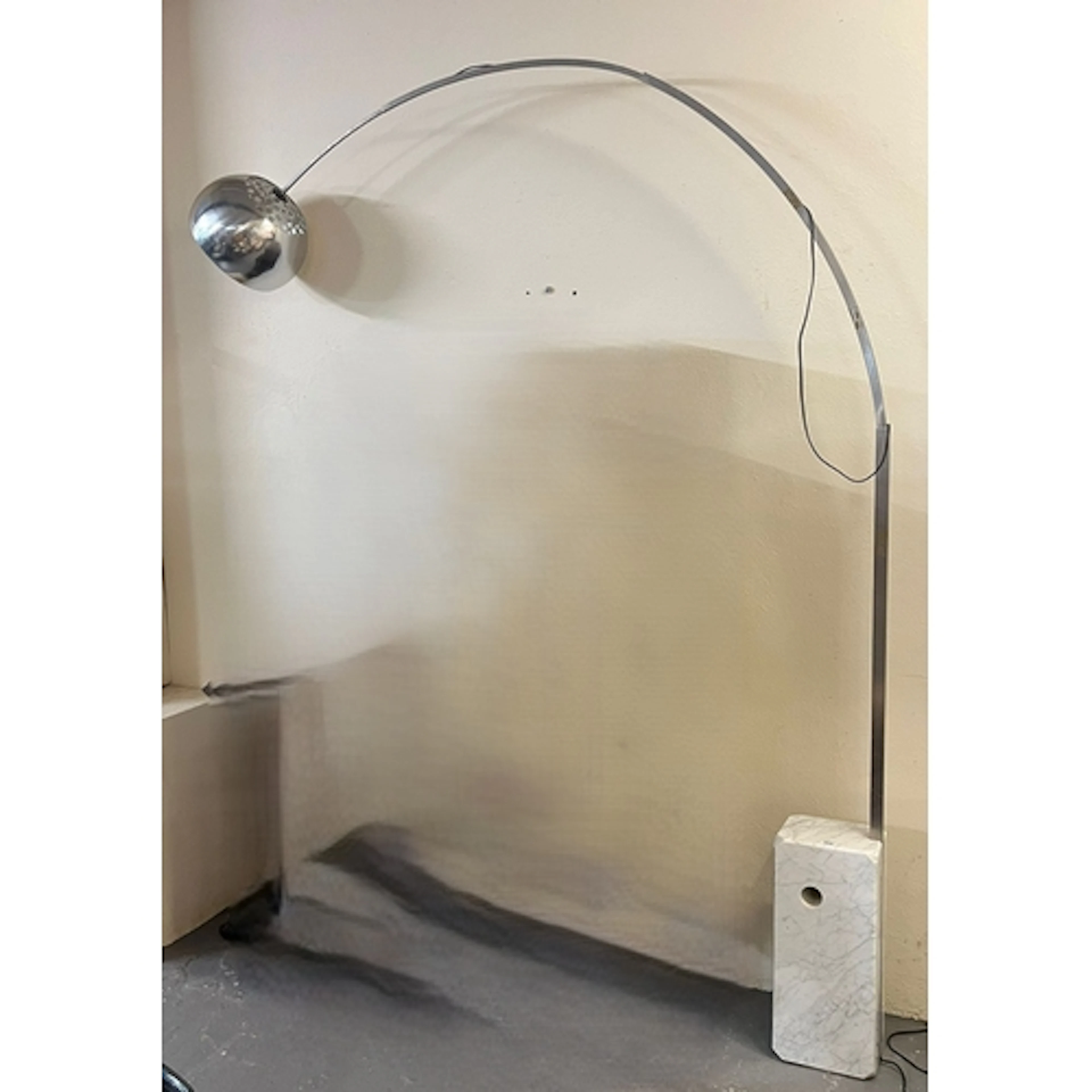 Flos Arco marble and brushed aluminum floor lamp, by Achille...