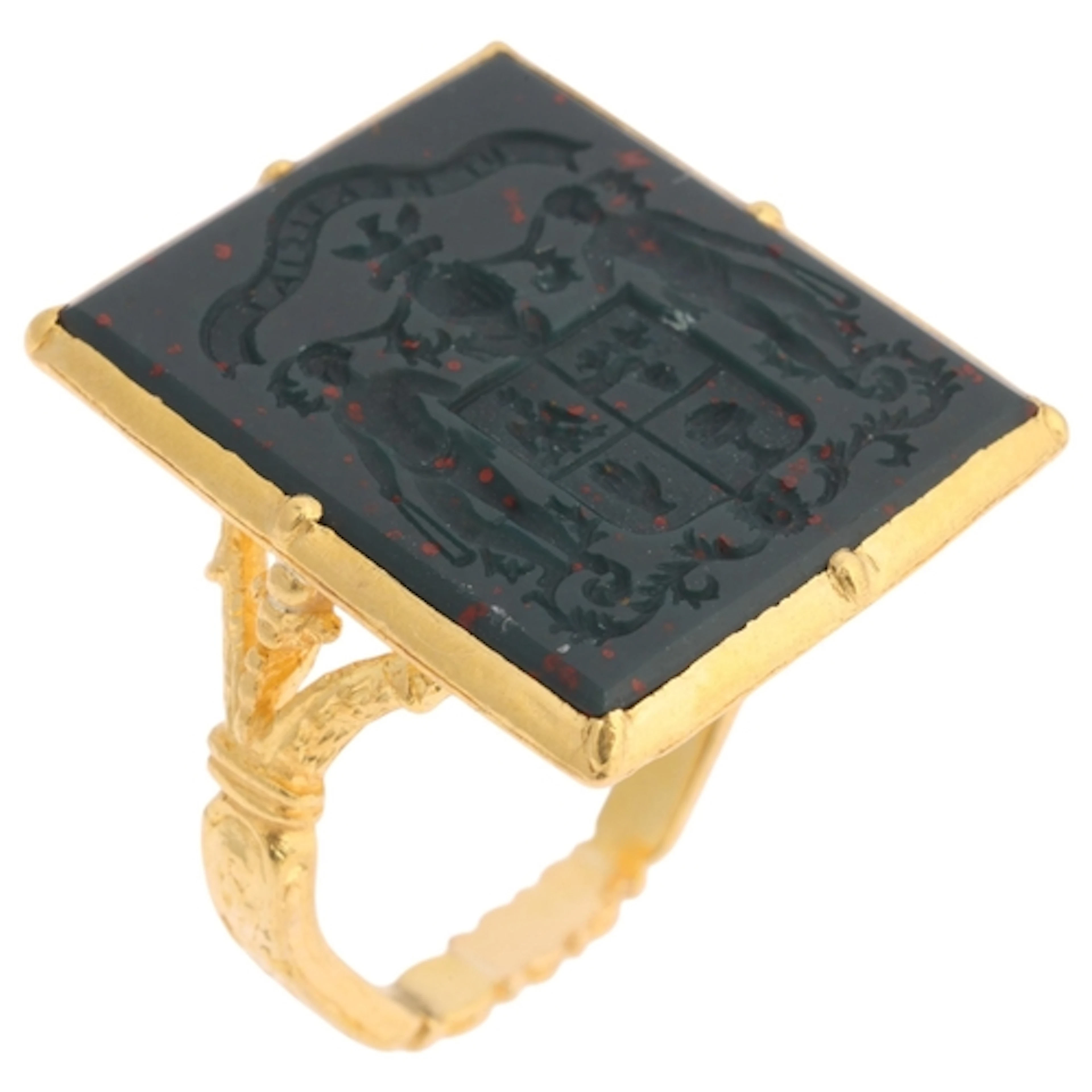 An Antique gold bloodstone heraldic intaglio seal ring, circ...