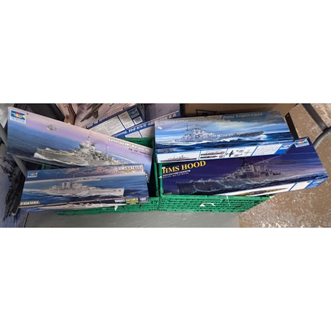 Four Trumpeter 1:350 scale model air kits to include: German...