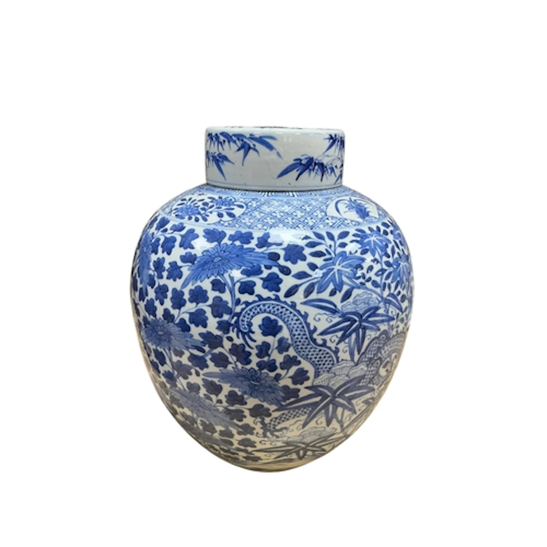 A 19th century Chinese blue and white ginger jar and cover, ...