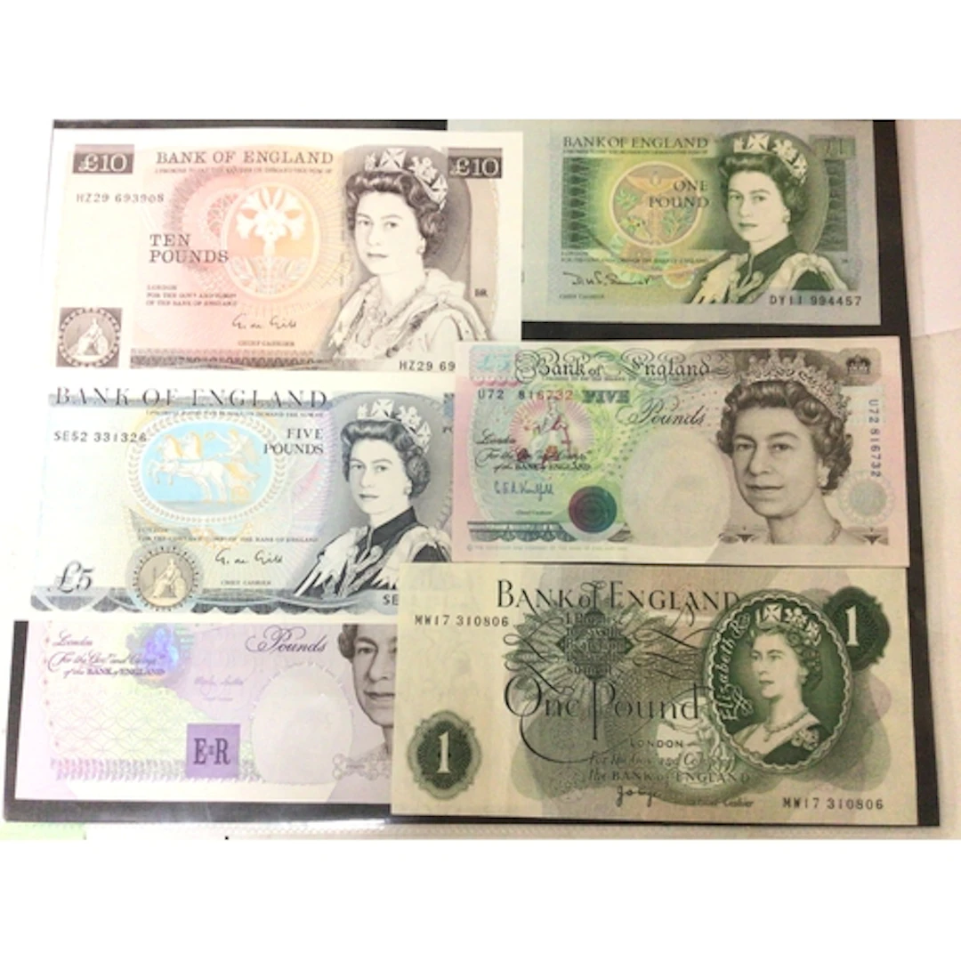 A collection of Queen Elizabeth II bank notes. £20-£1 NO RES...