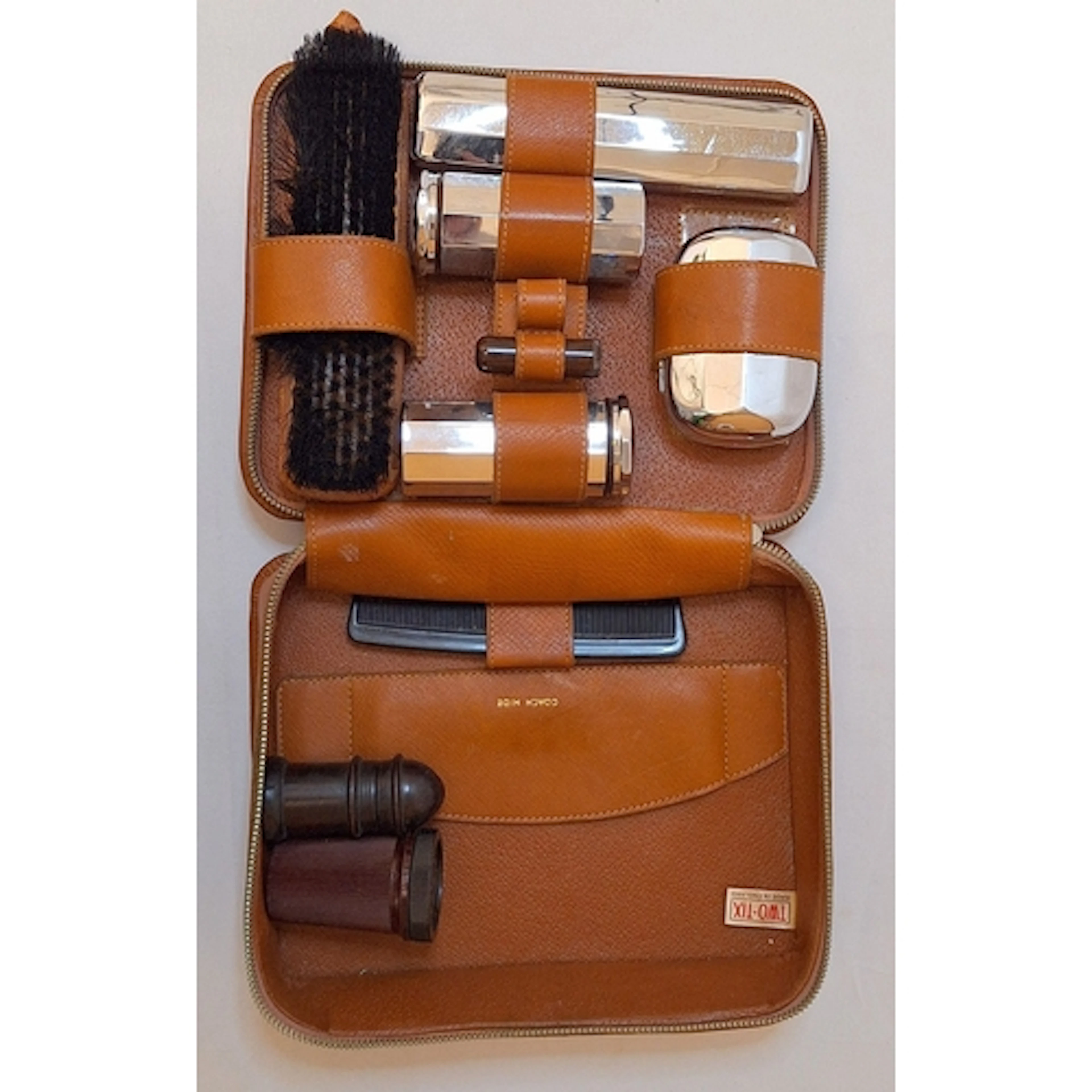 Vintage Tan Leather Two Tix Mens Grooming Travel Set with ch...