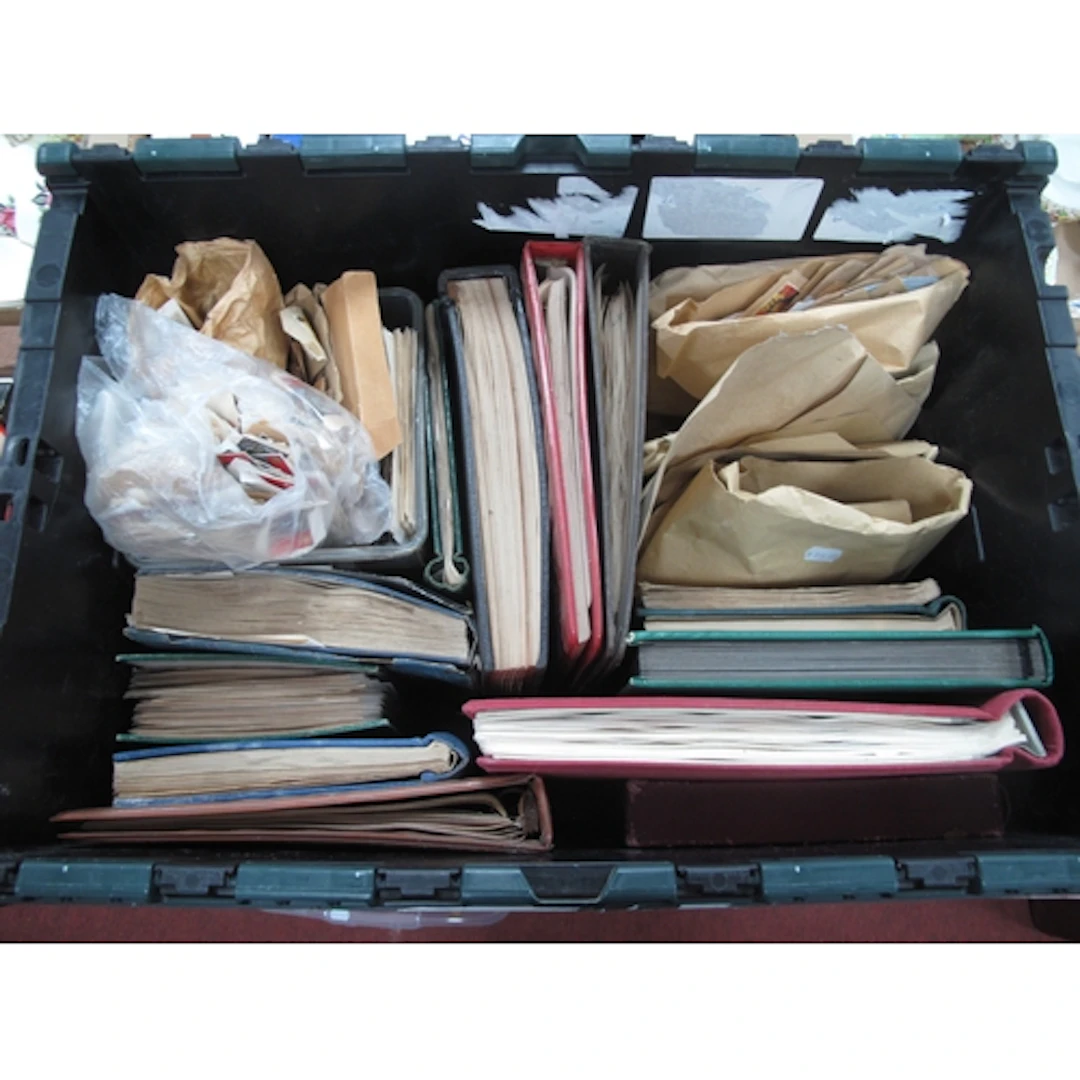 Stamps; A large World collection (including a good selection...