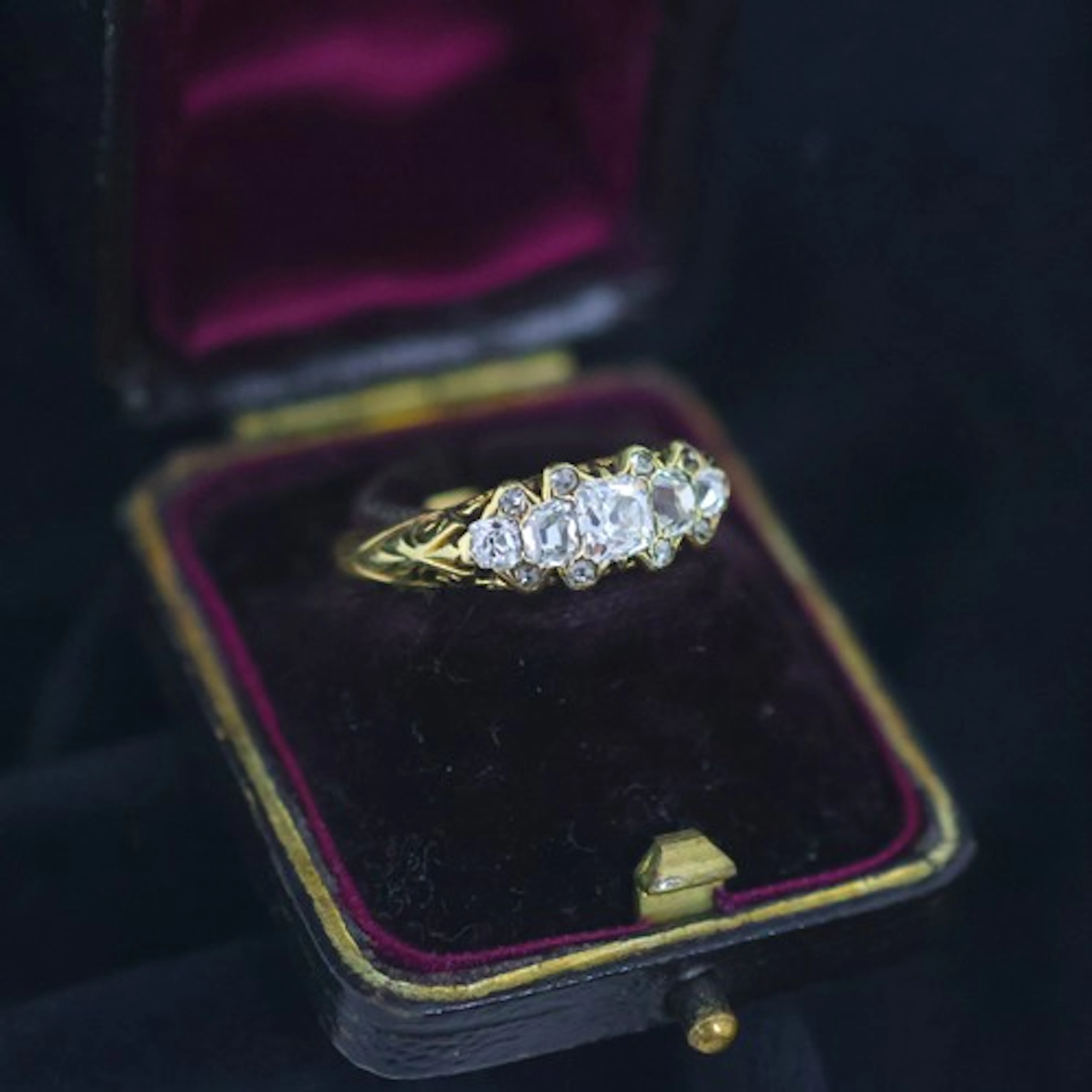 A 19th century five stone diamond ring, the graduated old cu...