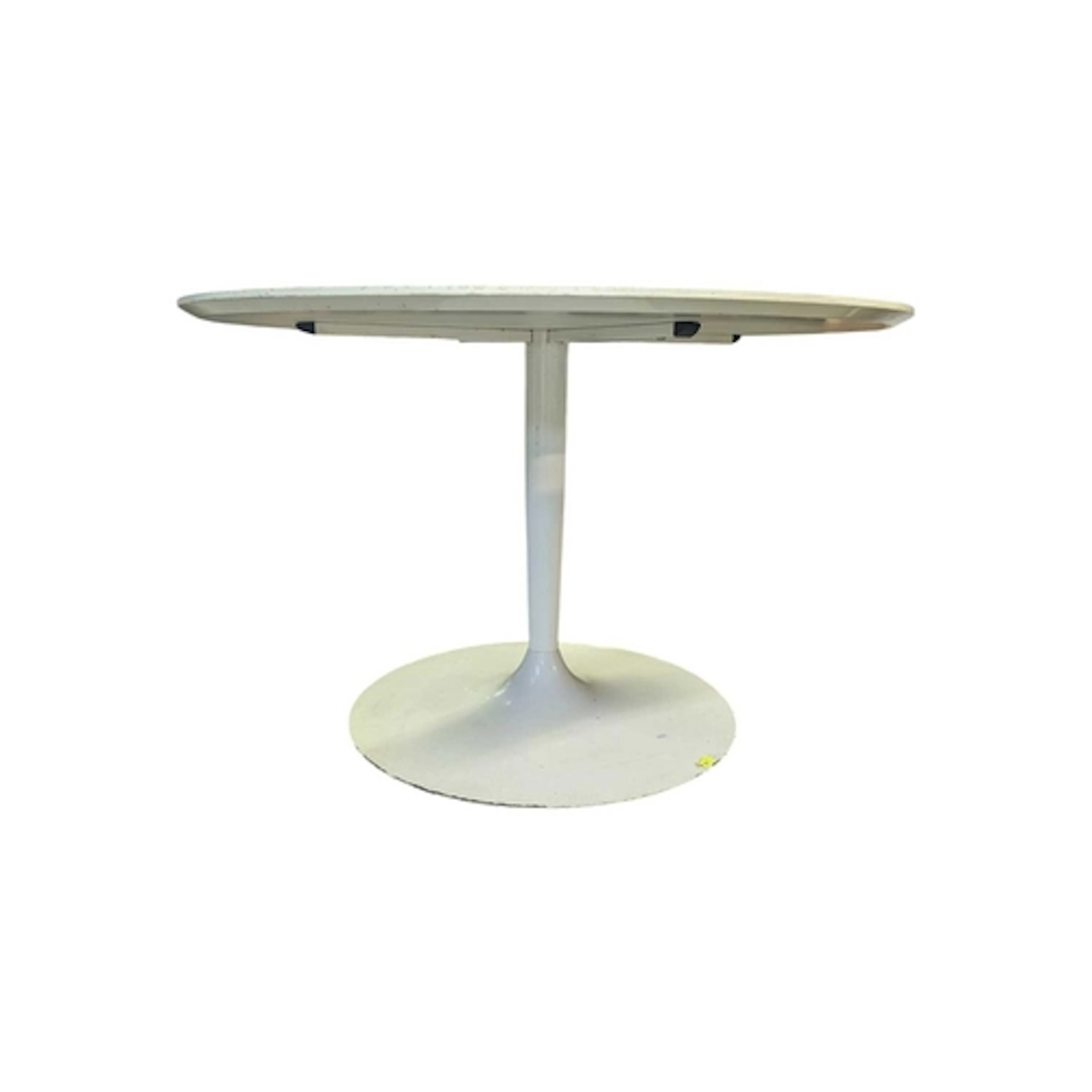 Calligaris - A contemporary Italian circular top six-seater ...