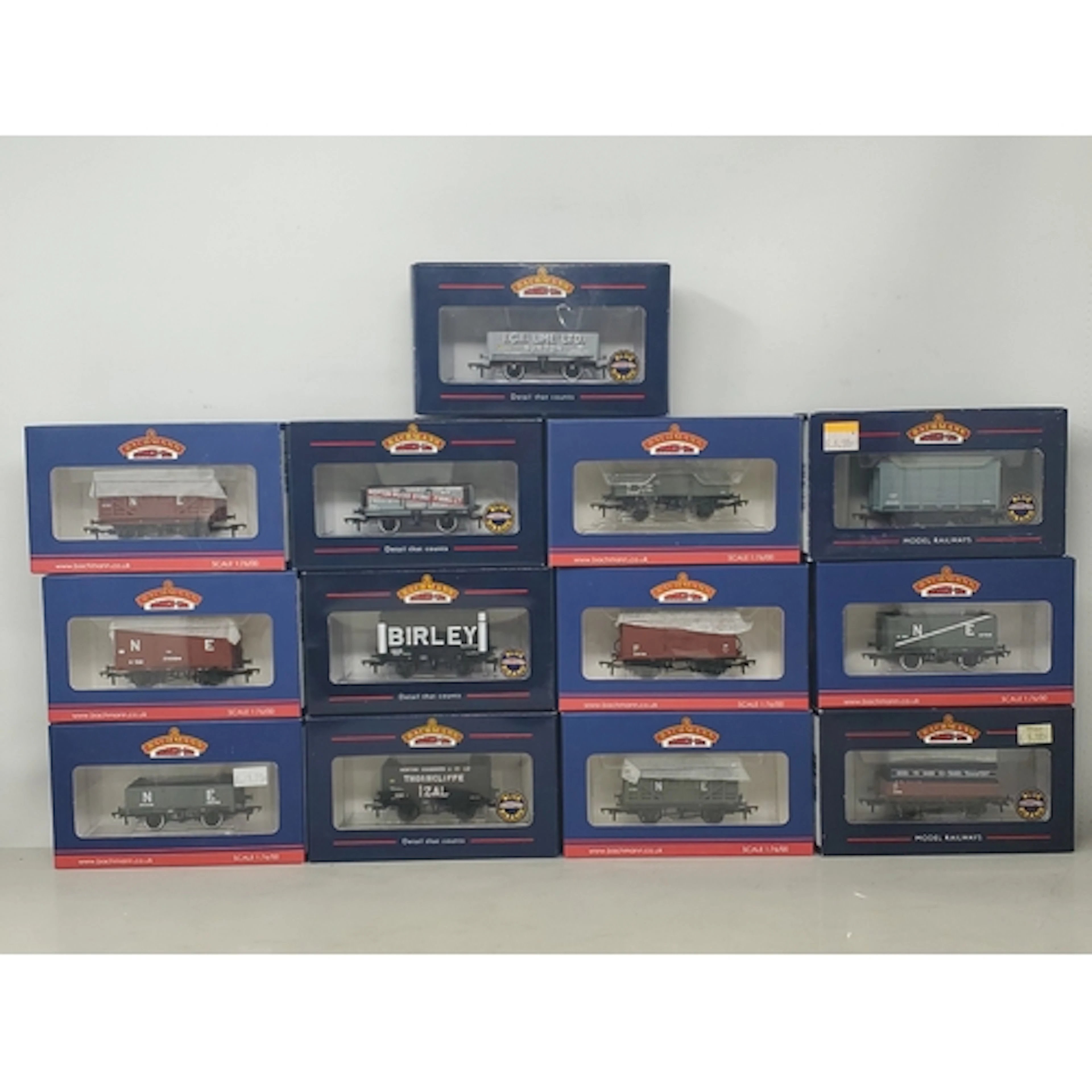 13x Bachmann 00 gauge LNER and Private Owner Goods Wagons in...