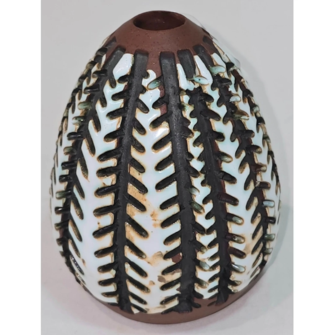 Poole Pottery Atlantis A'22 carved pen/bud holder by Susan D...
