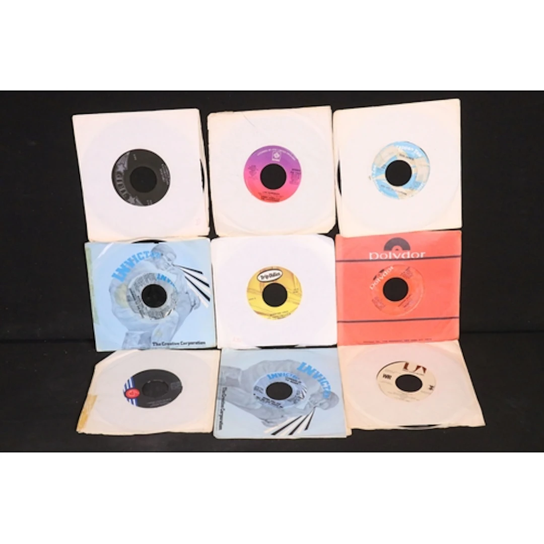 Vinyl - Over 600 Rock & Pop 7" singles including foreign pic...