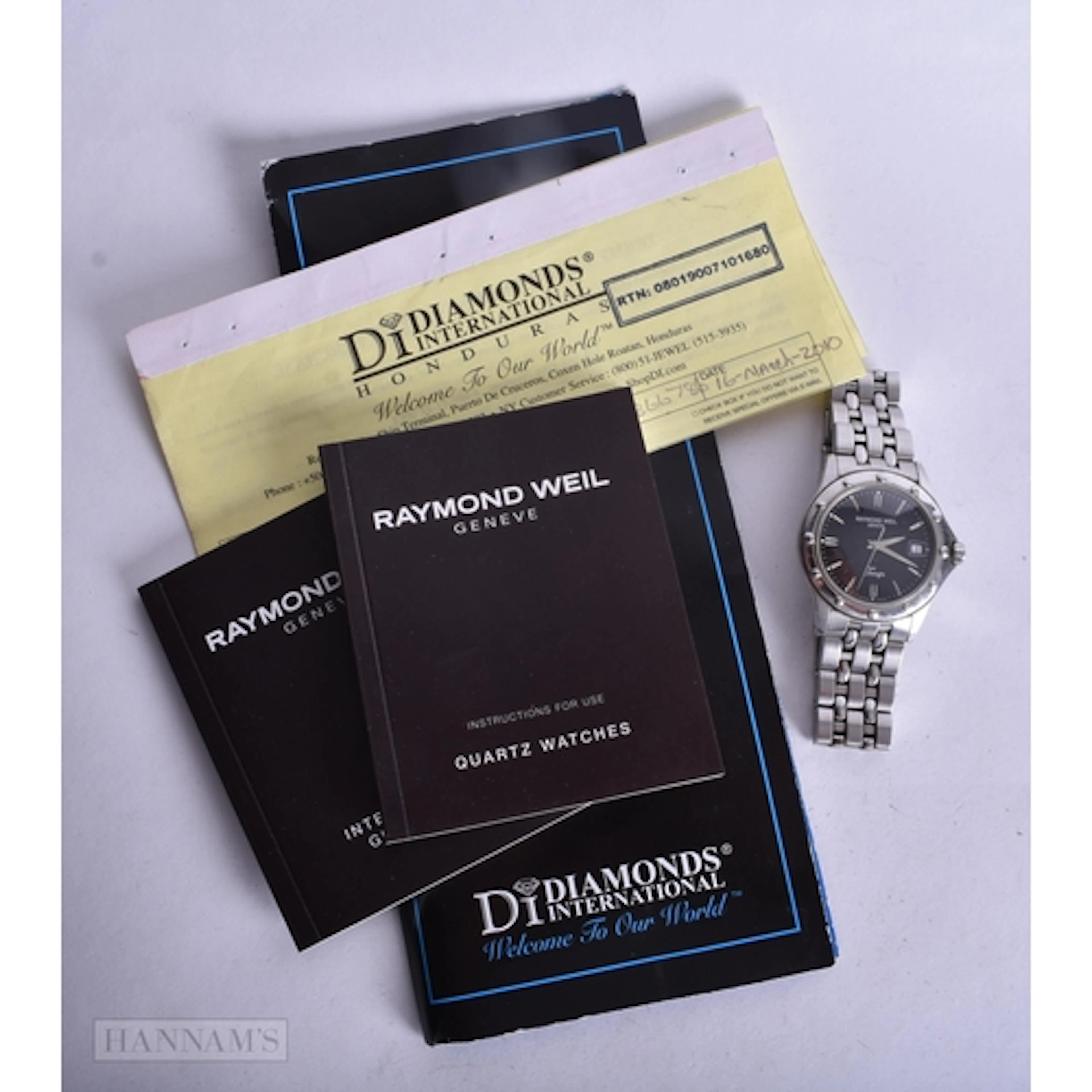 A RAYMOND WEIL TANGO WRIST WATCH. Running. 4 cm wide.