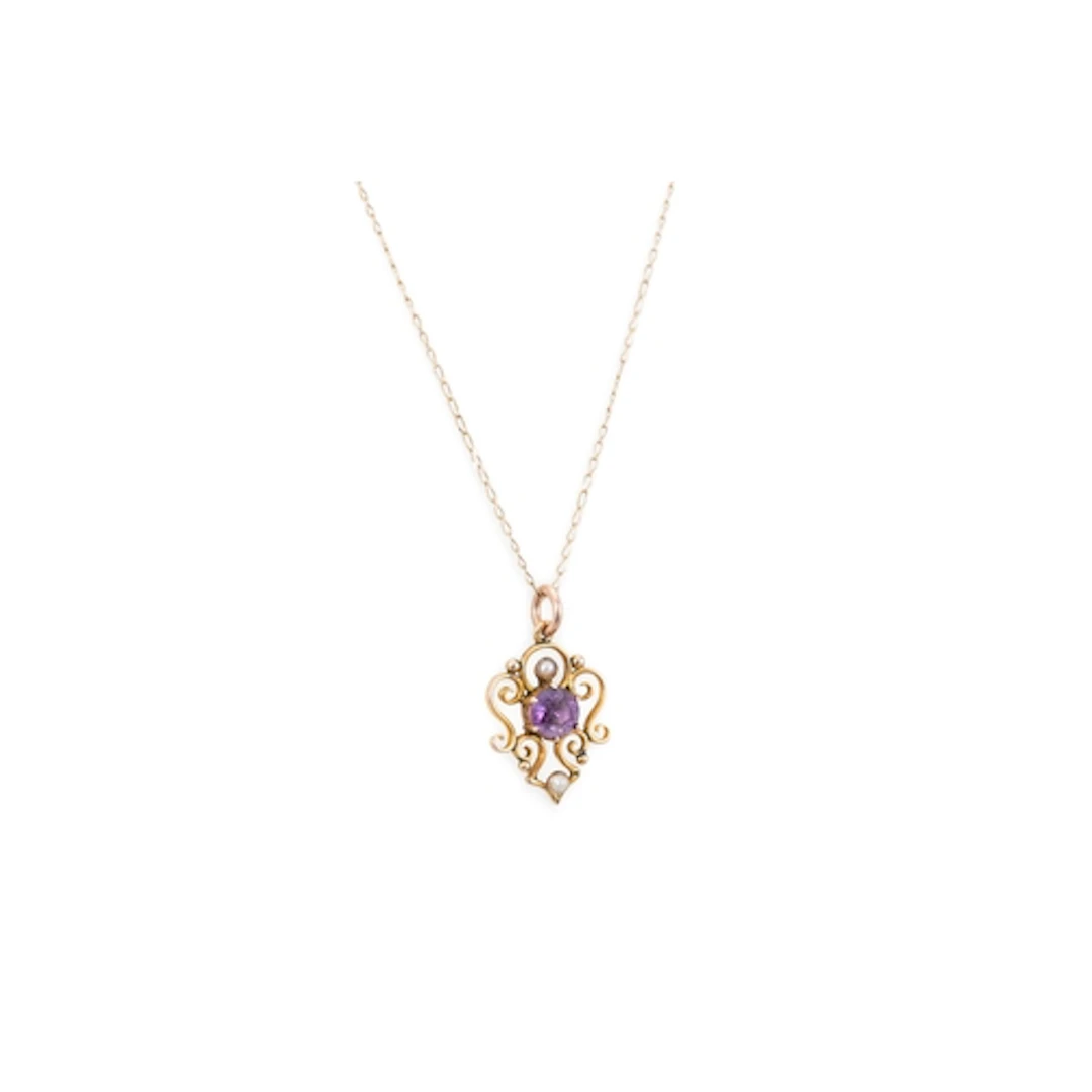 AN ART NOUVEAU STYLE AMETHYST AND PEARL PENDANT, mounted in ...