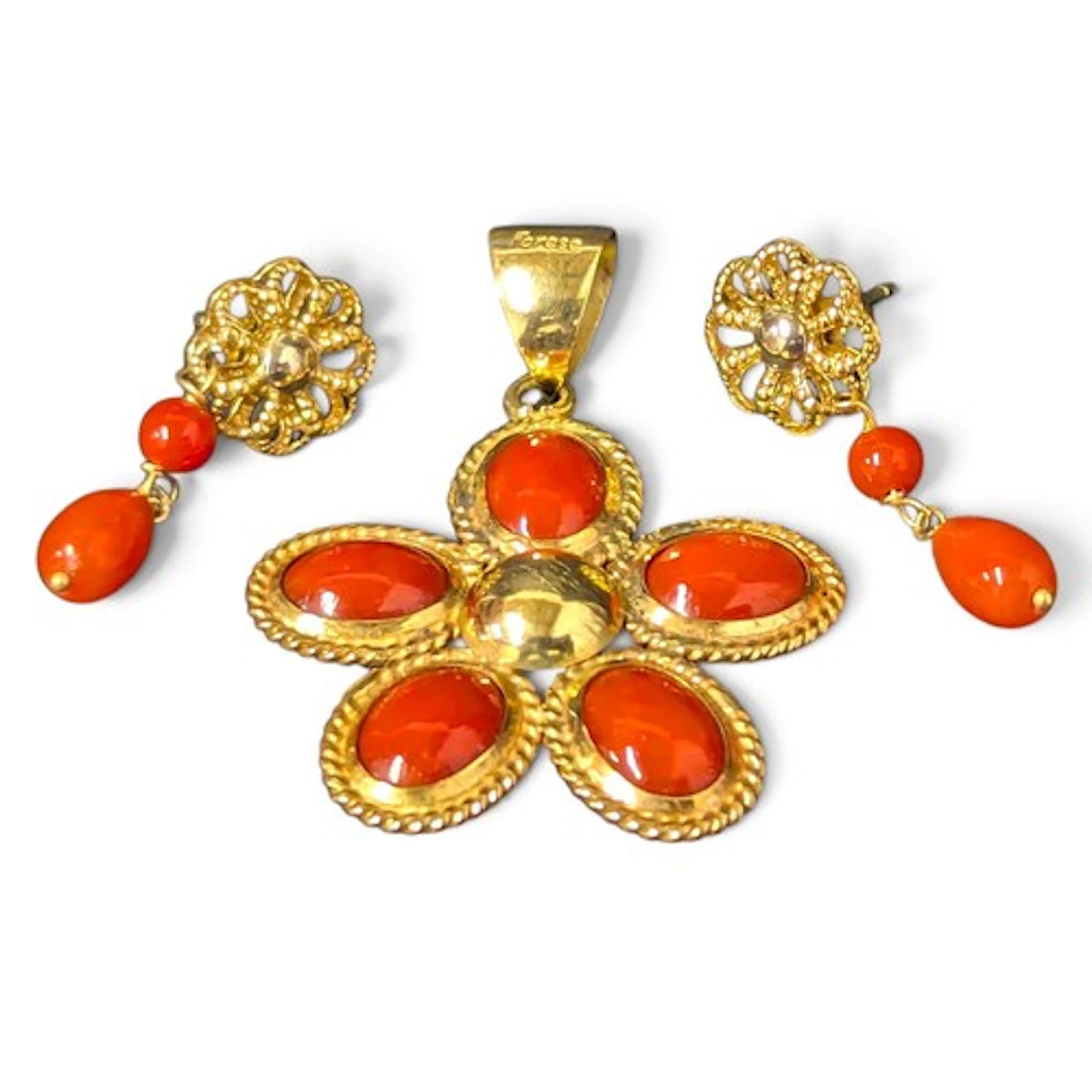 An 18ct gold and red carnelian set drop ear-ring and necklac...