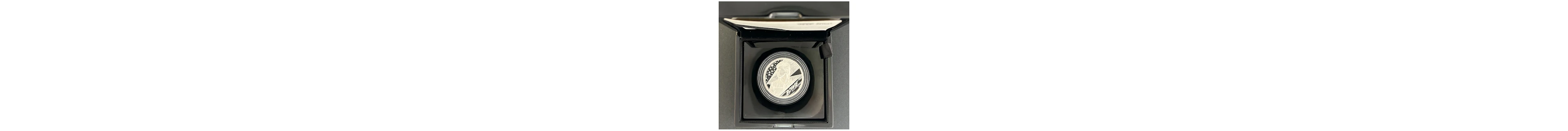 UK 2020 David Bowie £5 silver proof coin, struck in .999 fin...