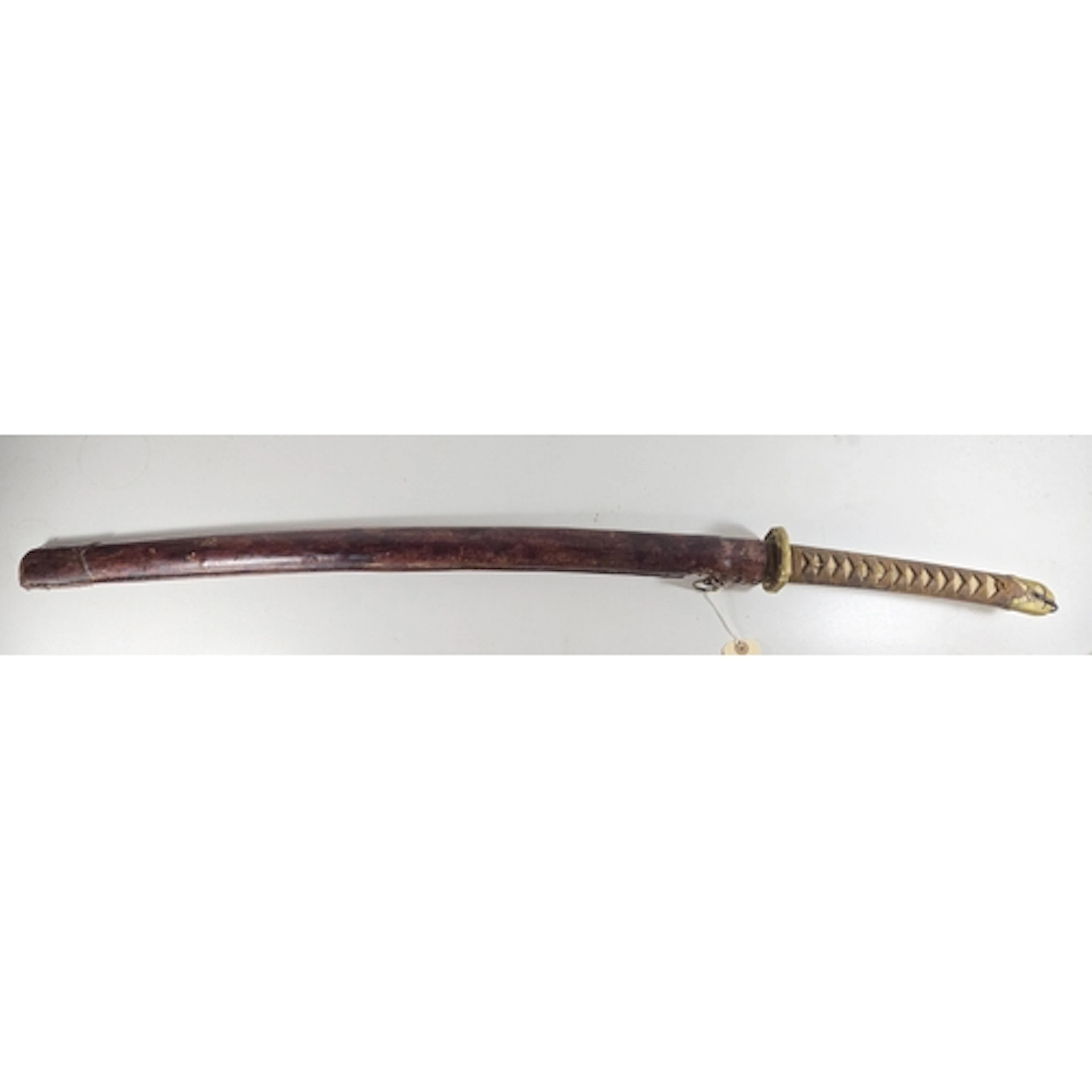 A Japanese WW2 army officer’s sword katana, blade 64.5cms wi...