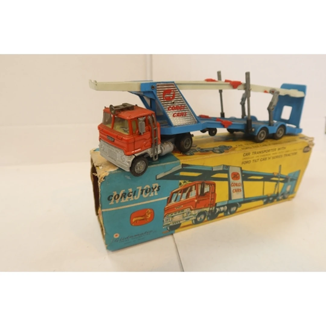 Corgi Car transporter 1138