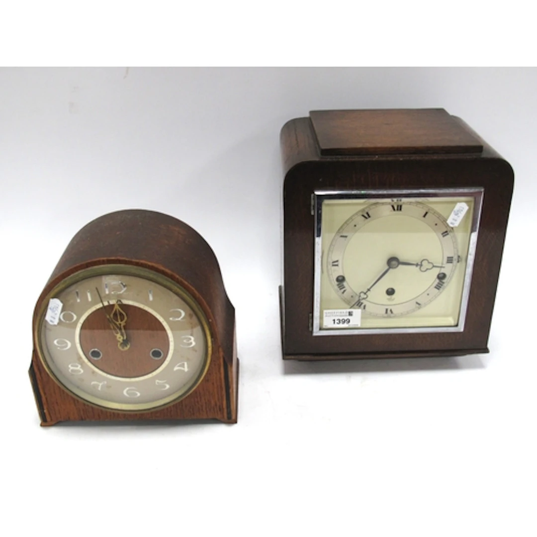 Elliott Oak Cased Mantel Clock, circa 1930s, Smiths dome-cas...