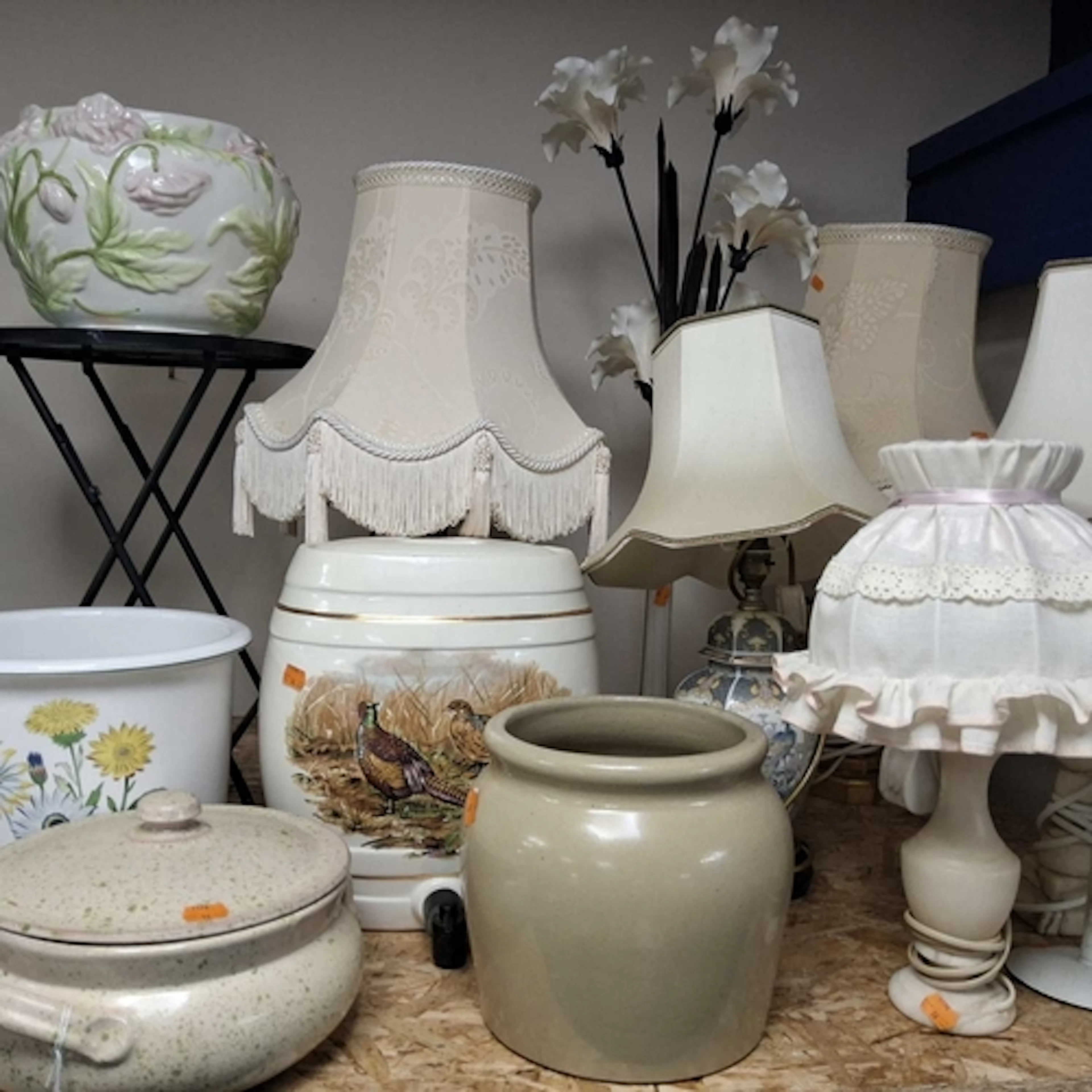 A QUANTITY OF LAMPS, VASES, ETC to include five lamps compri...