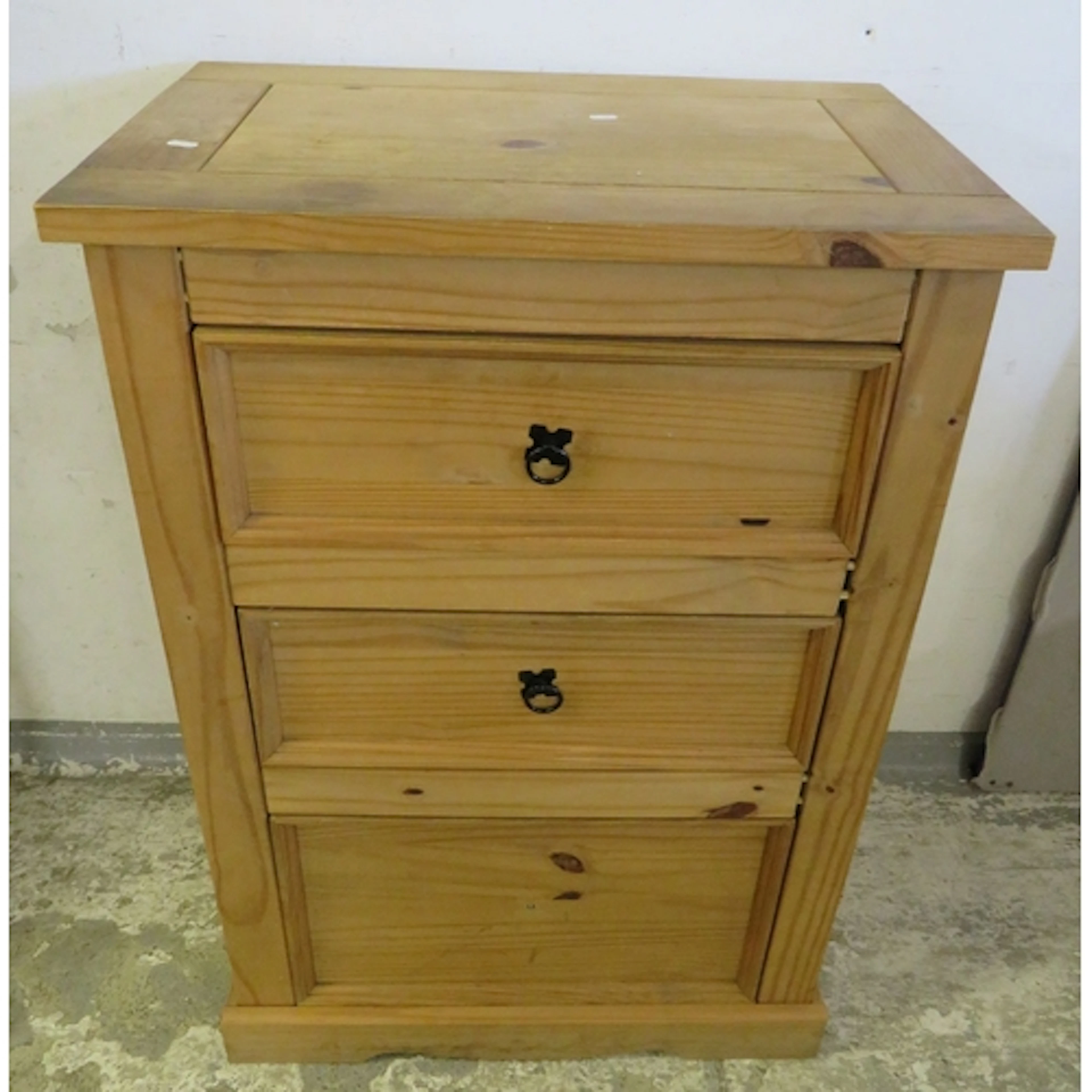 Pine Chest of Drawers, 3 drawers with black ring pull handle...