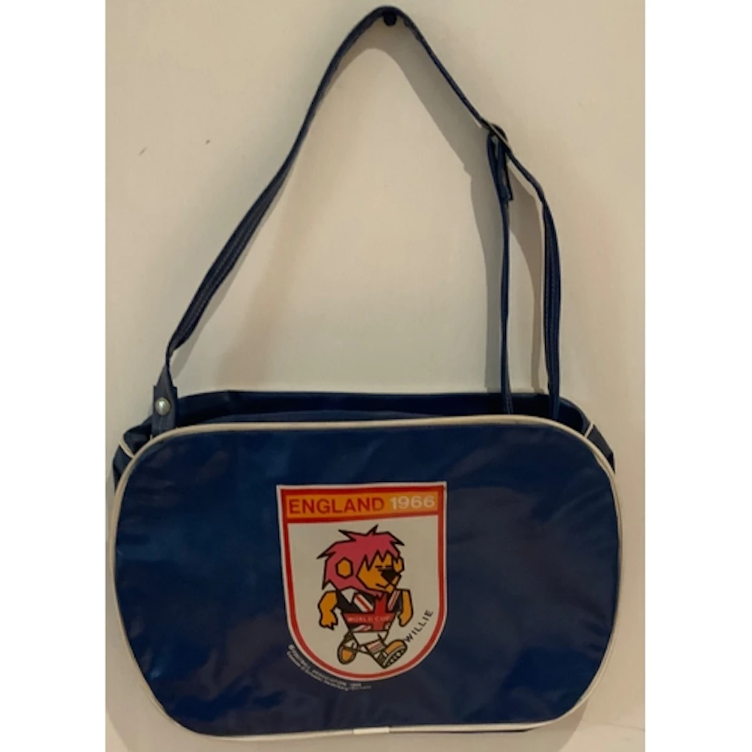England 1966 World Cup Willie Football Shoulder Bag: Excelle...
