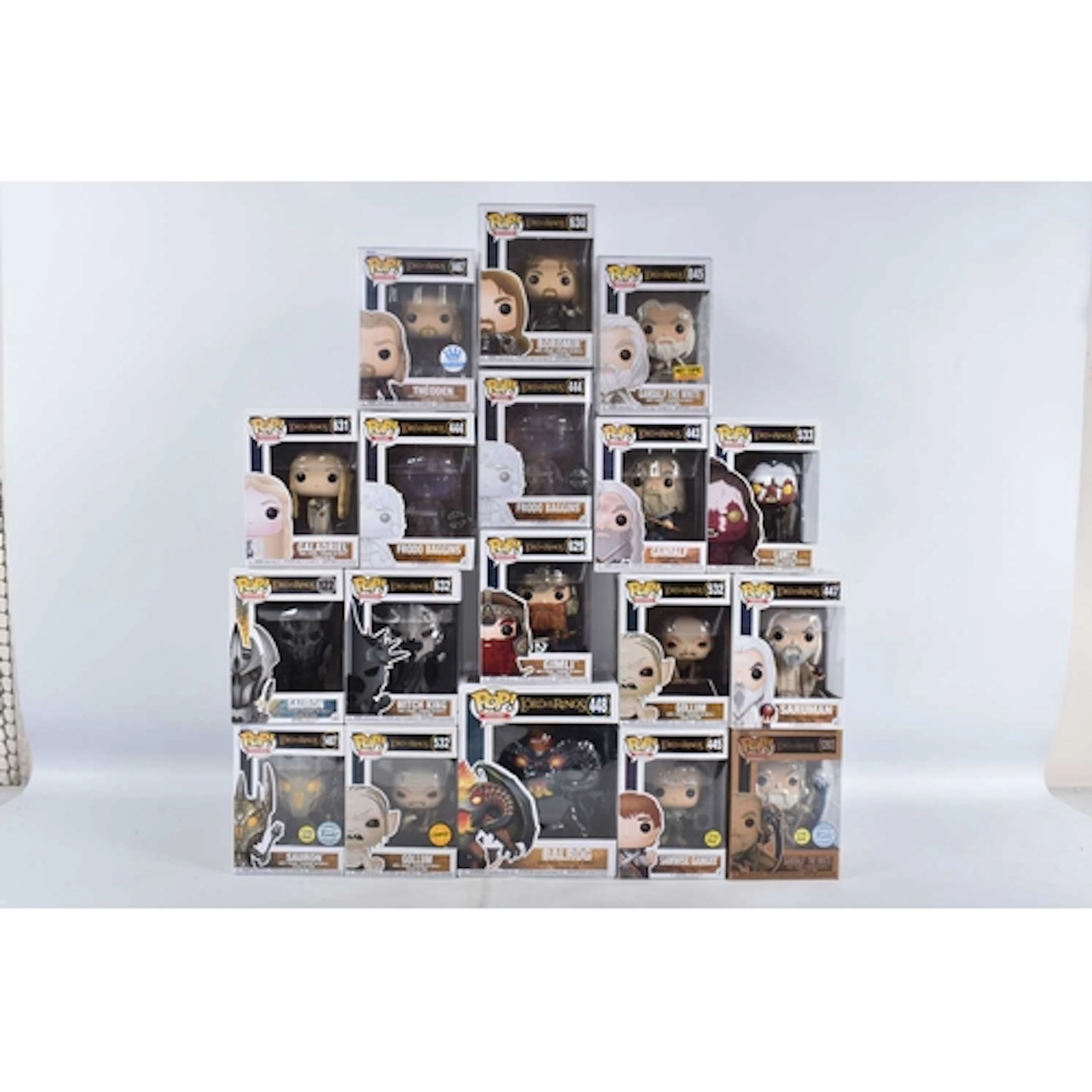 EIGHTEEN BOXED FUNKO POP! MOVIES LORD OF THE RINGS VINYL FIG...